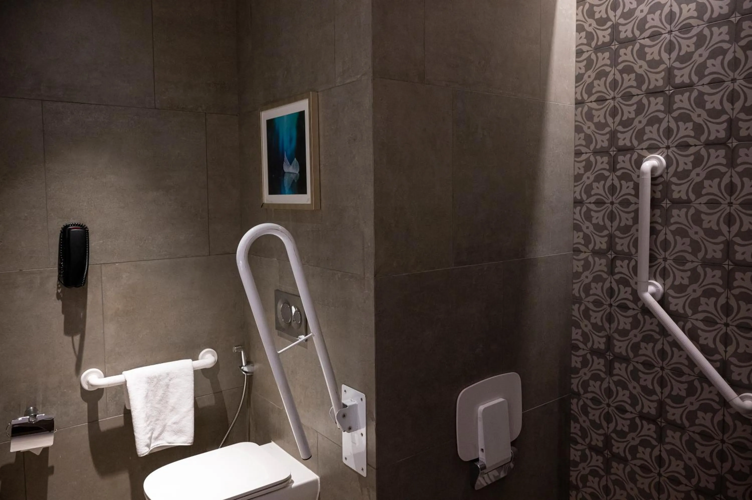 Toilet in Holiday Inn Goa Candolim