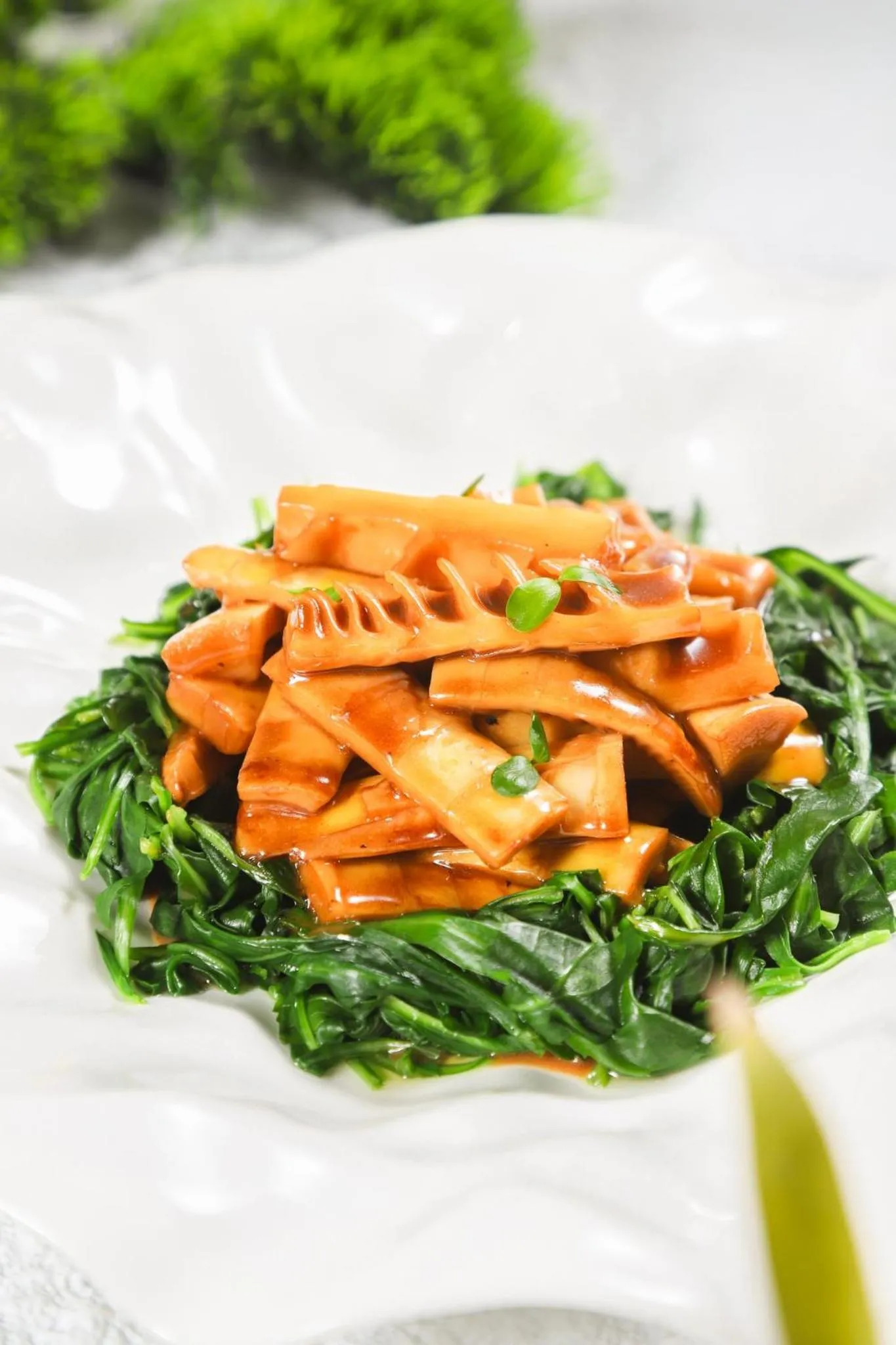 Bedroom in Holiday Inn Fuyang by IHG