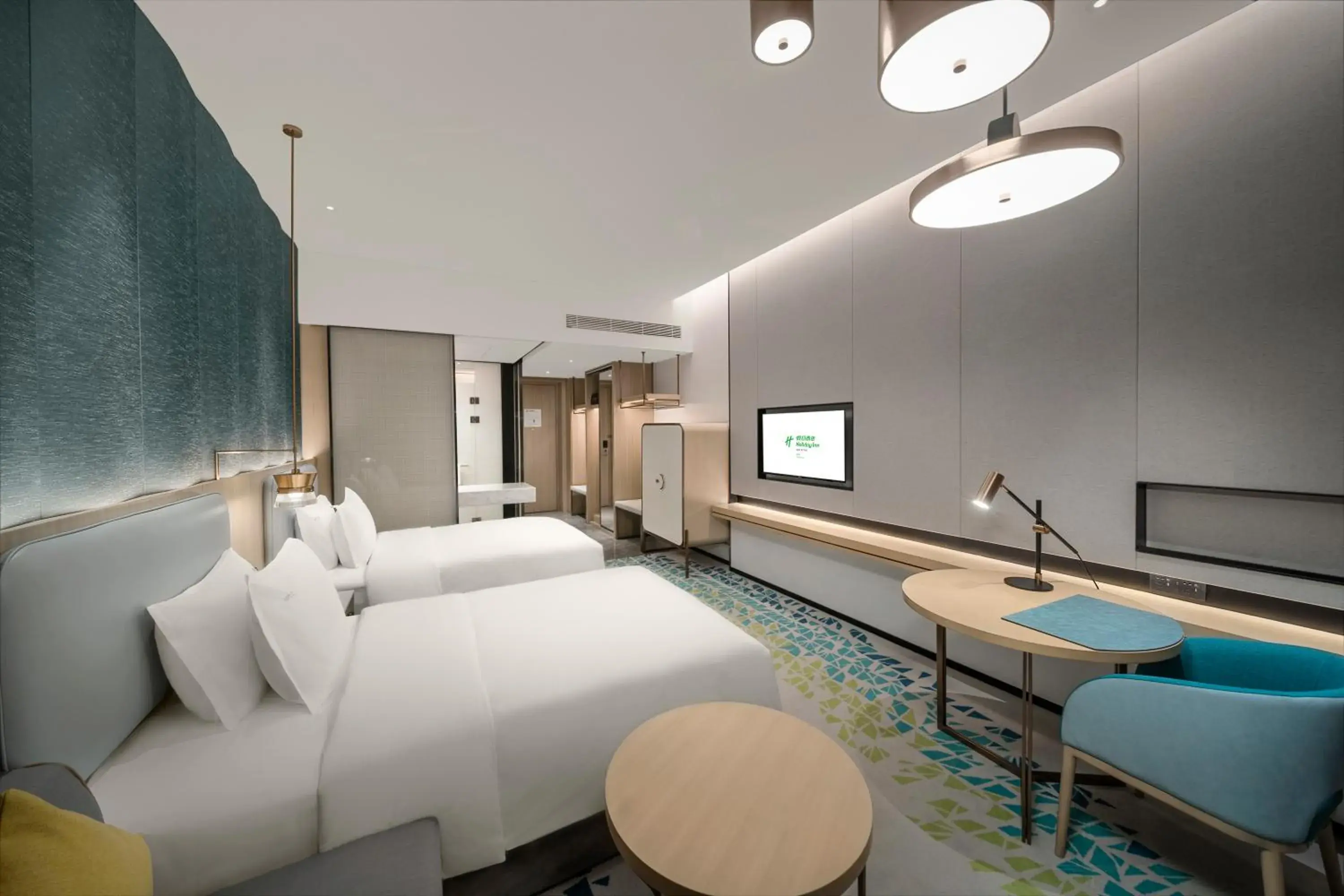 Standard Double Room with Two Double Beds - Smoking in Holiday Inn Fuyang by IHG Standard Double Room with Two Double Beds - Smoking in Holiday Inn Fuyang by IHG