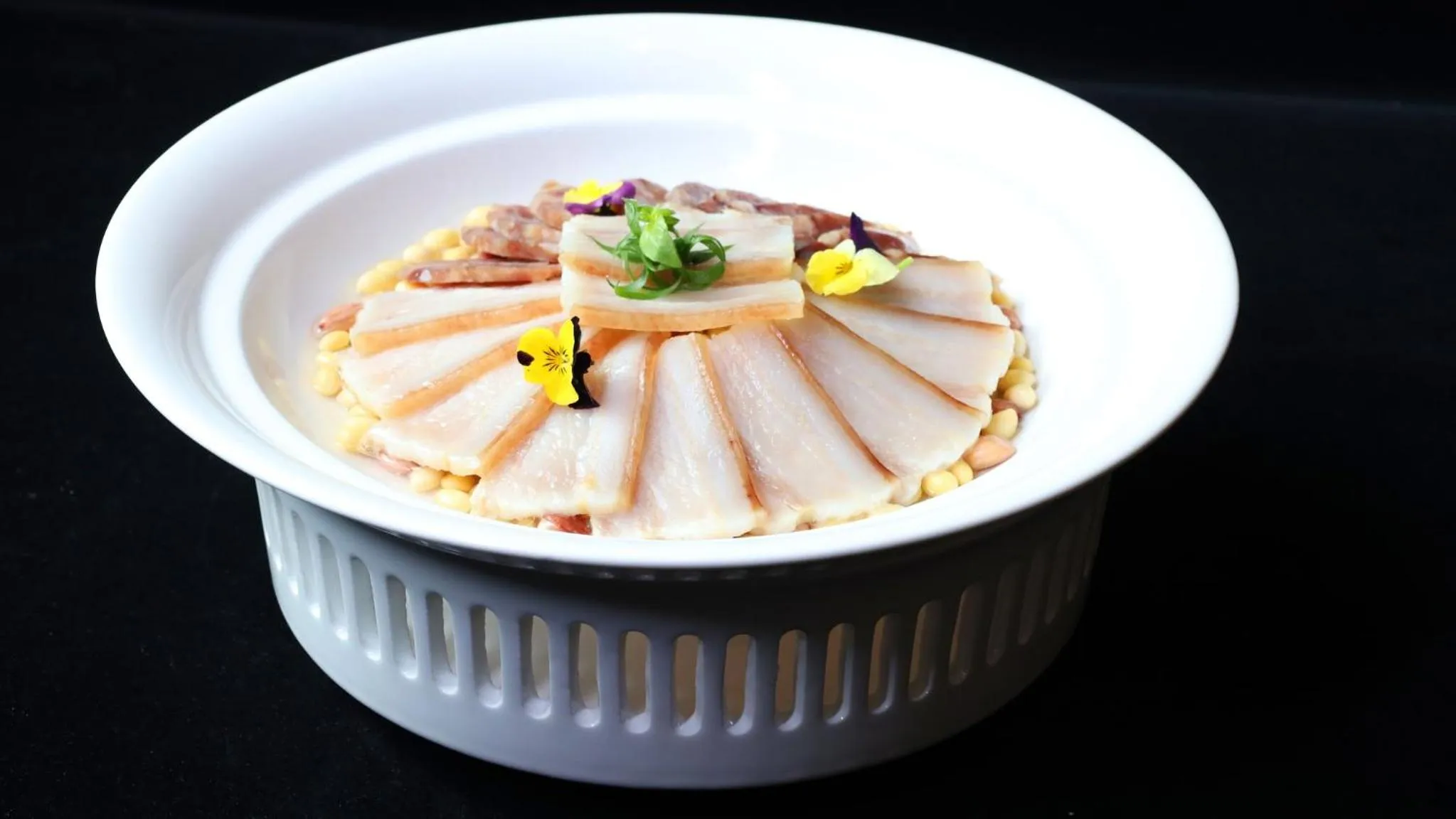 Restaurant/places to eat in Holiday Inn Fuyang by IHG