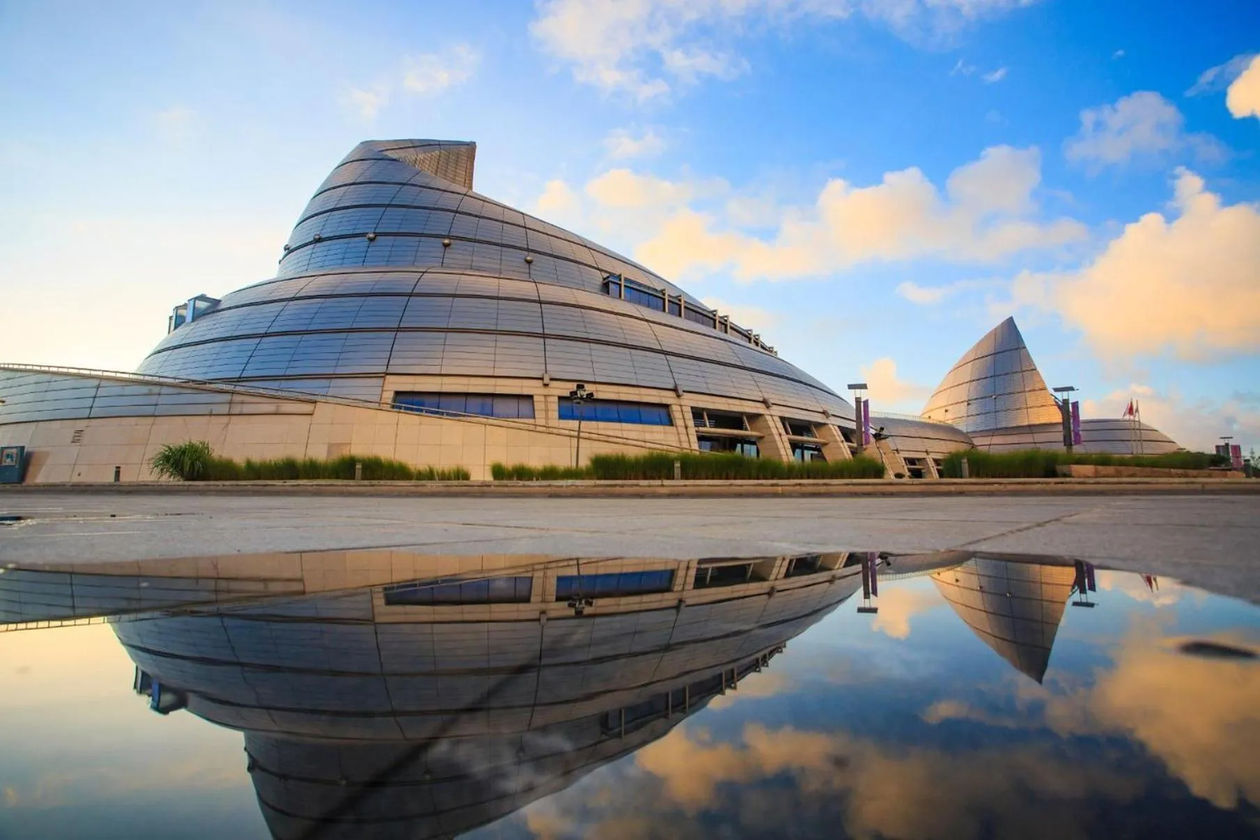 Nearby landmark in HUALUXE Ningbo Harbor City