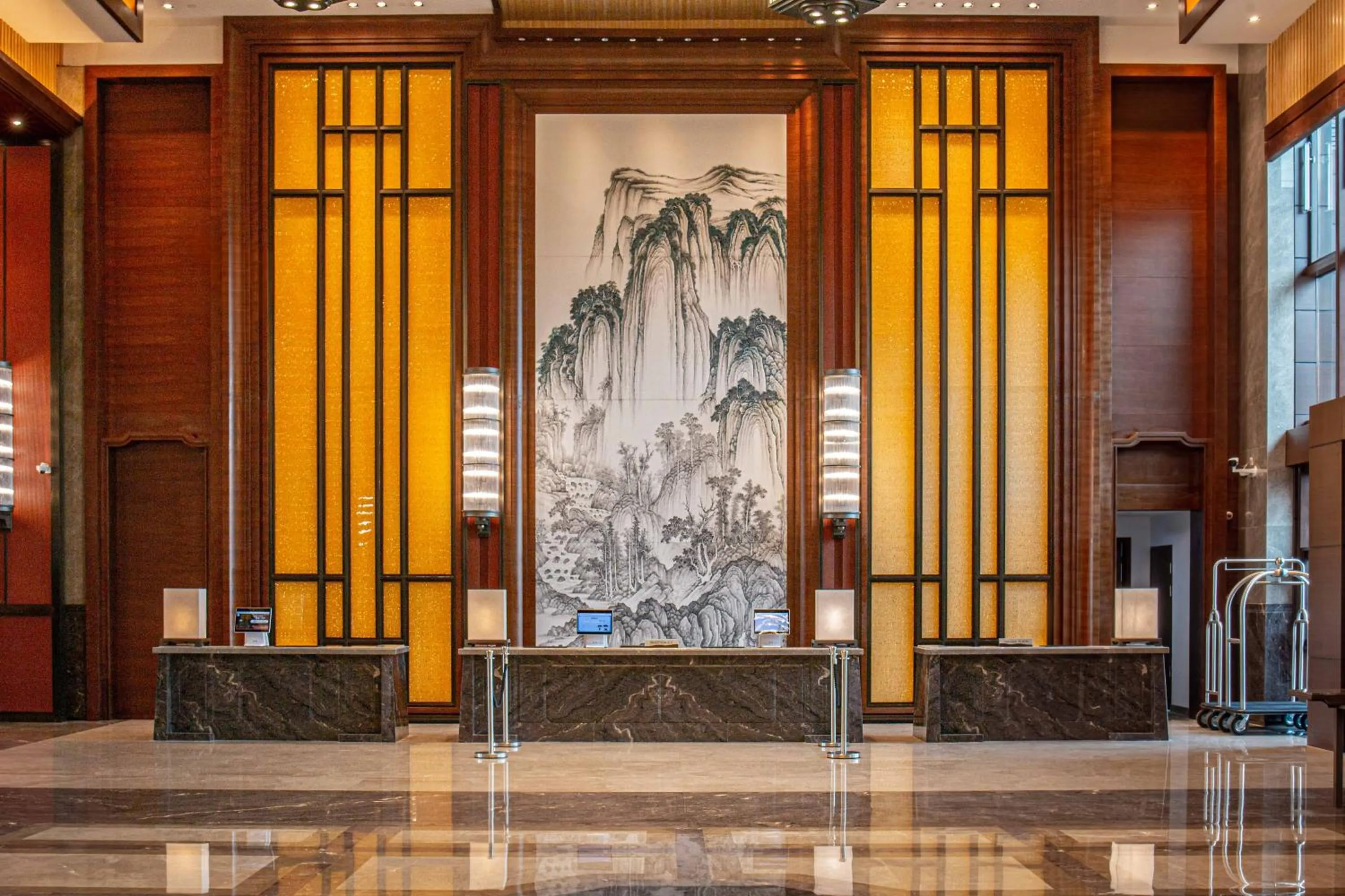 HUALUXE Suzhou Bay Hot Spring Resort