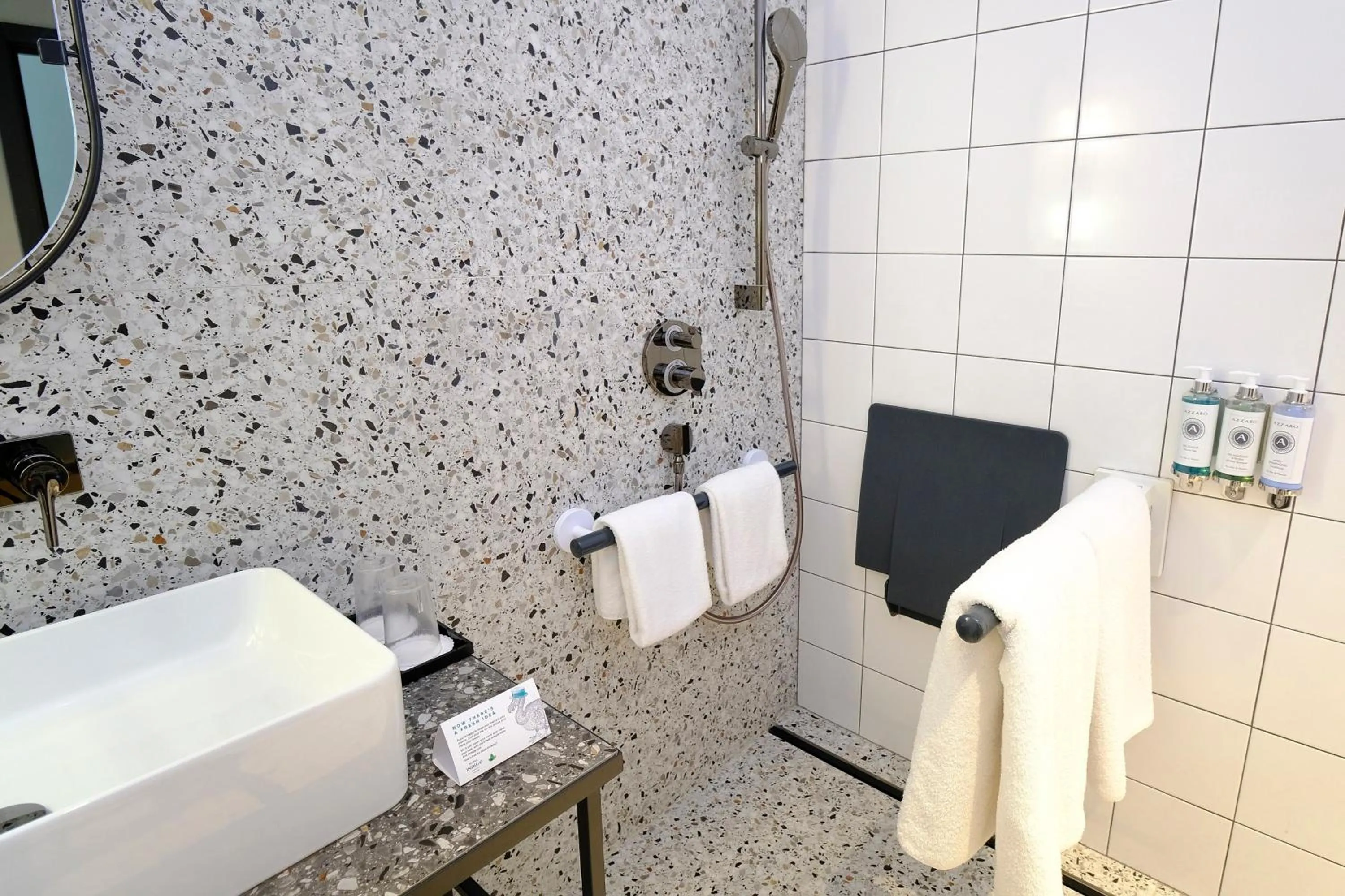 Photo of the whole room in Hotel Indigo Belgrade by IHG