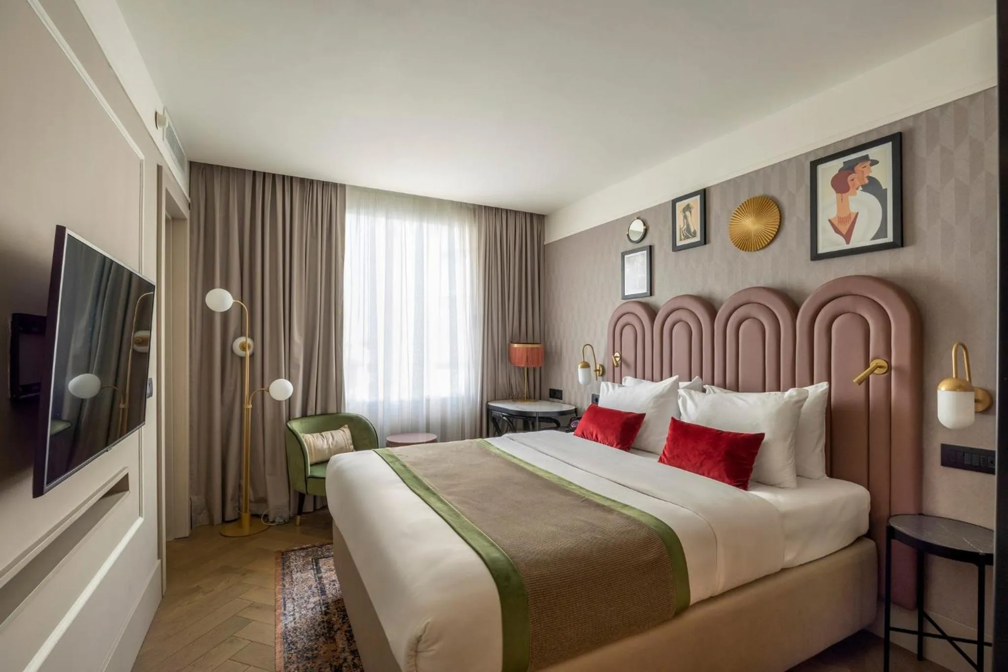 Photo of the whole room, Bed in Hotel Indigo Belgrade by IHG