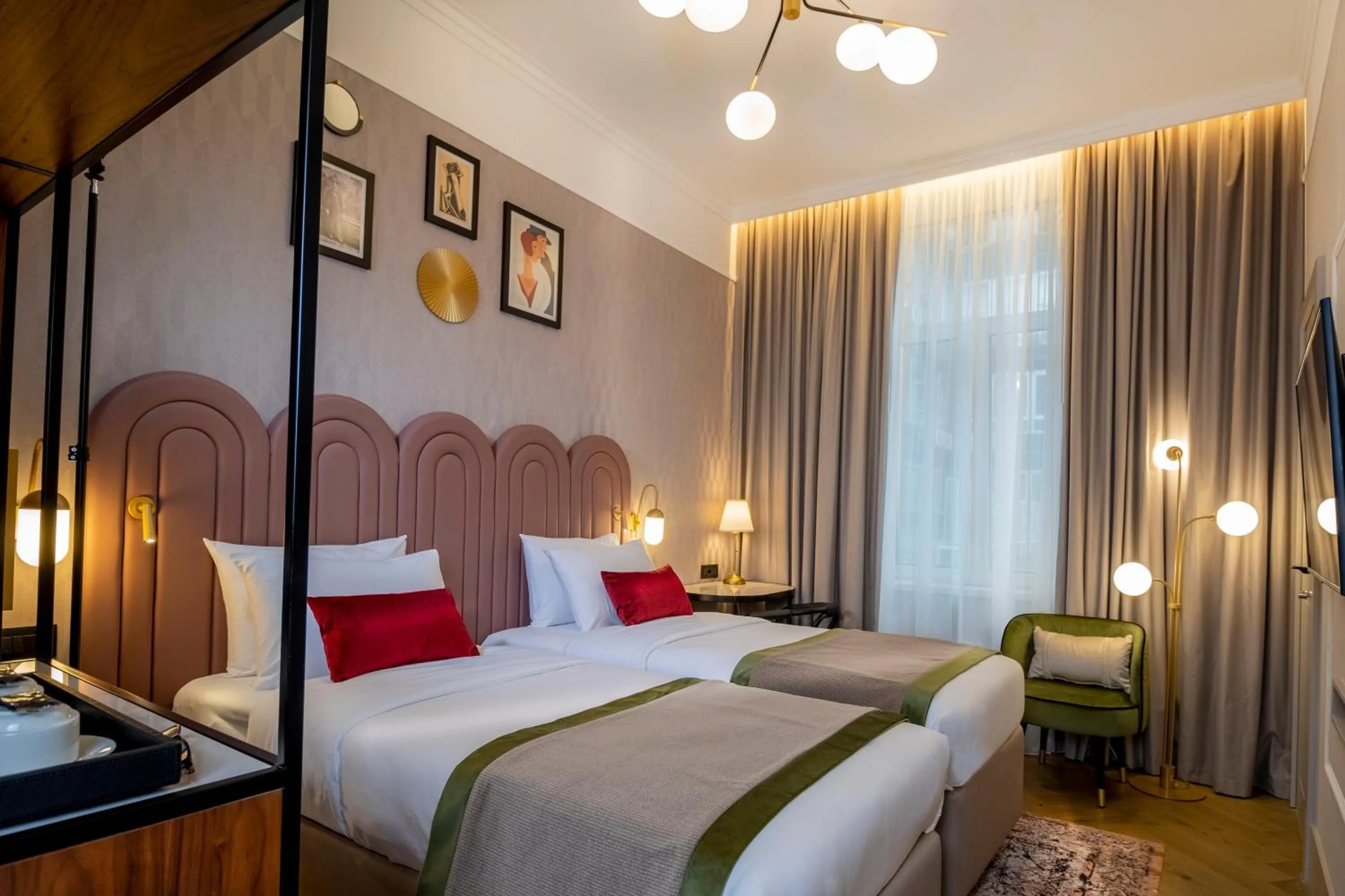 Photo of the whole room, Bed in Hotel Indigo Belgrade by IHG