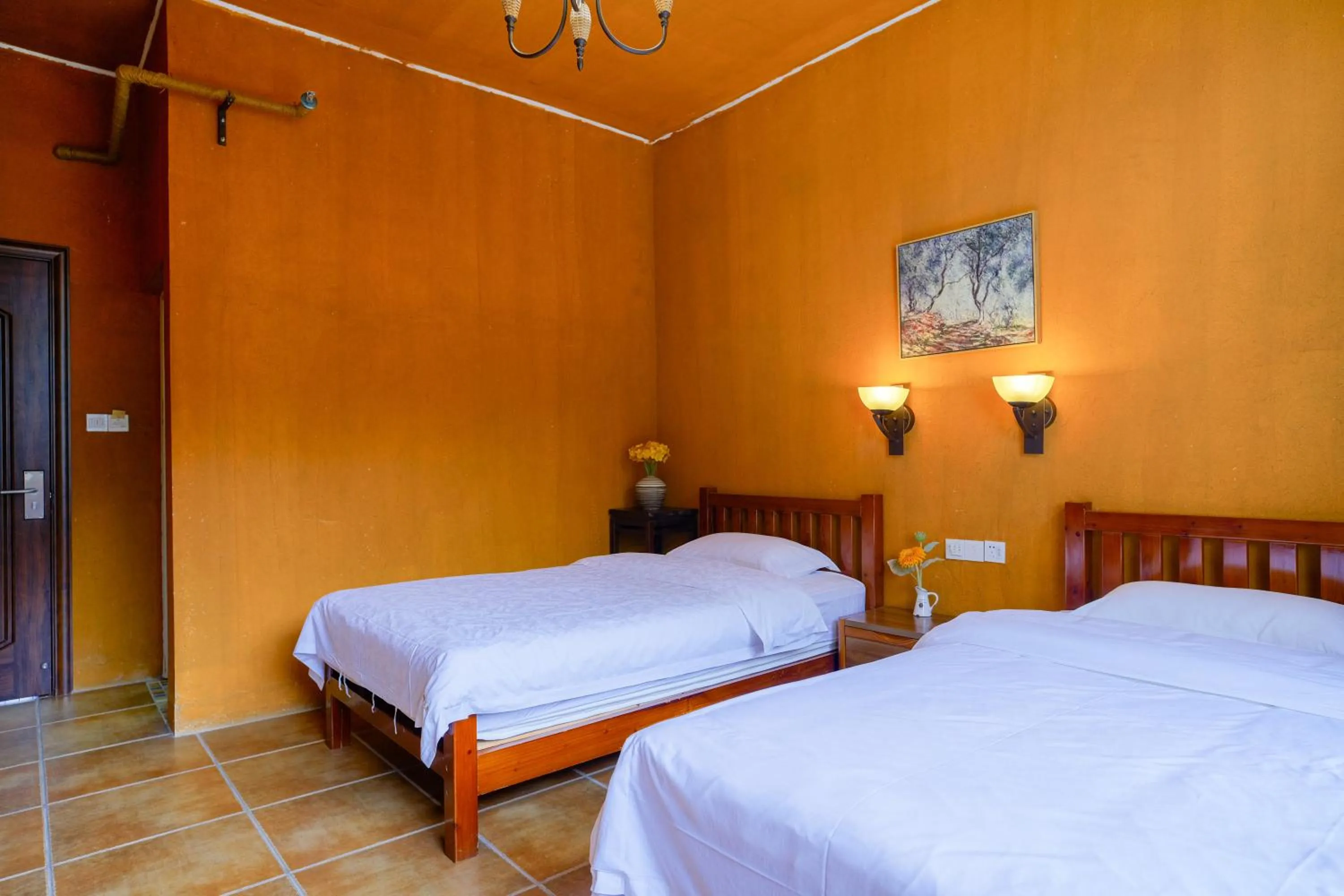 On site, Bed in YangShuo Eden Inn