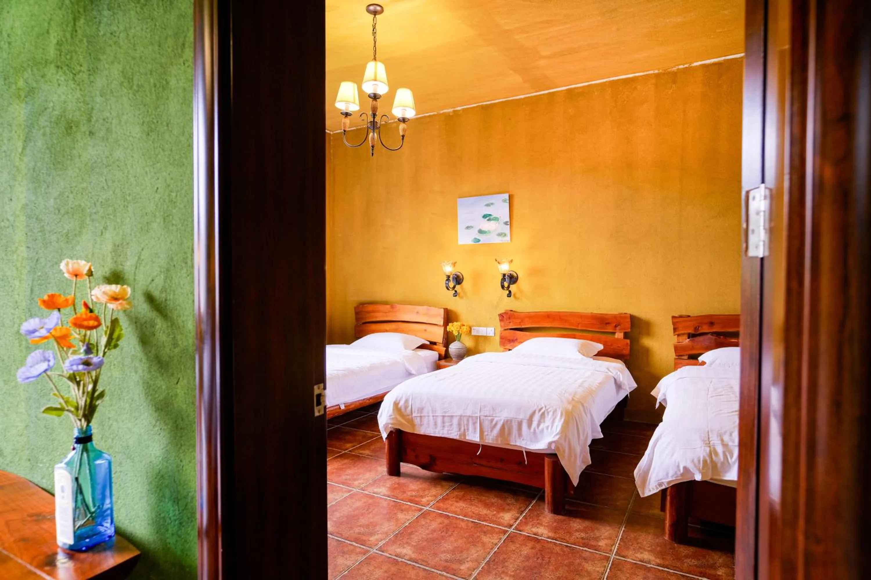 On site, Bed in YangShuo Eden Inn