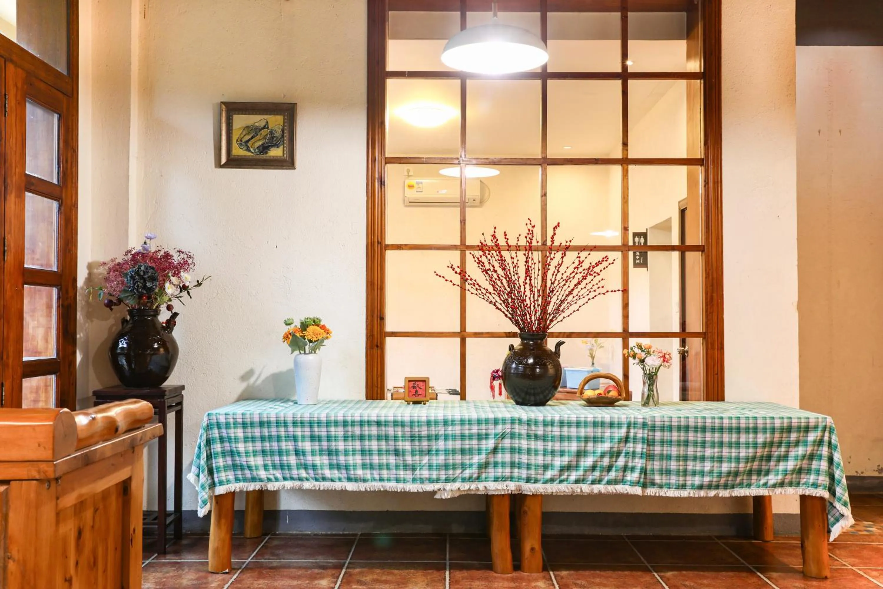 Lobby or reception in YangShuo Eden Inn