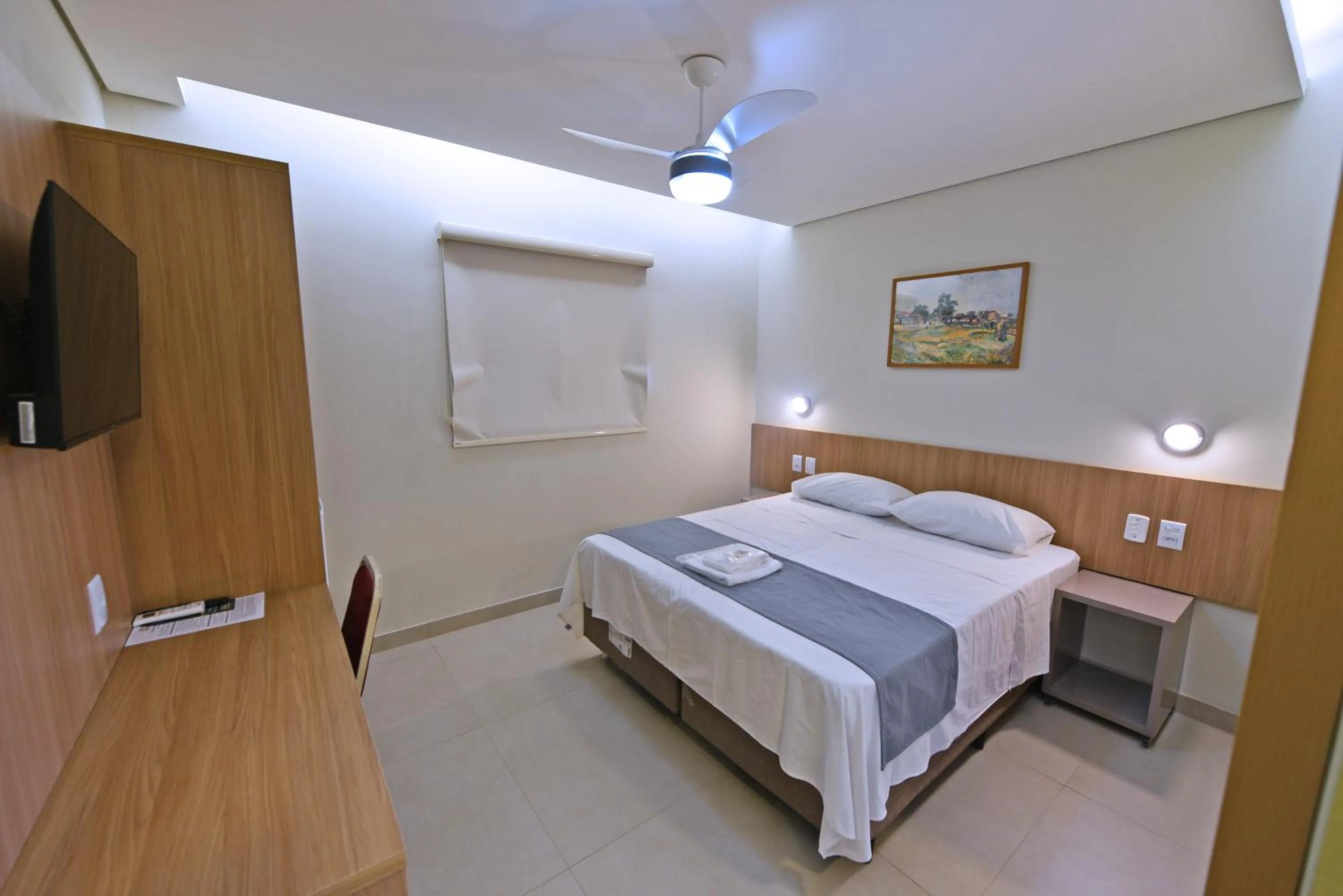 Bed in Vinds Economic Hotel