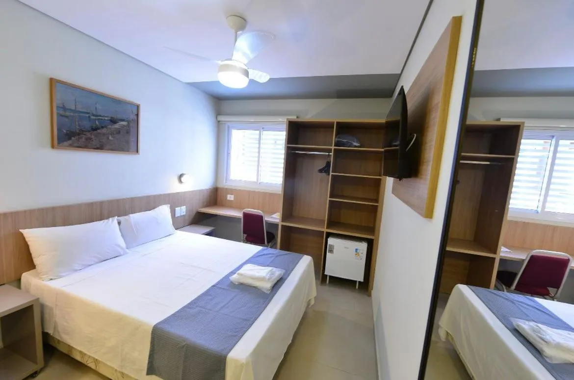 Bed in Vinds Economic Hotel