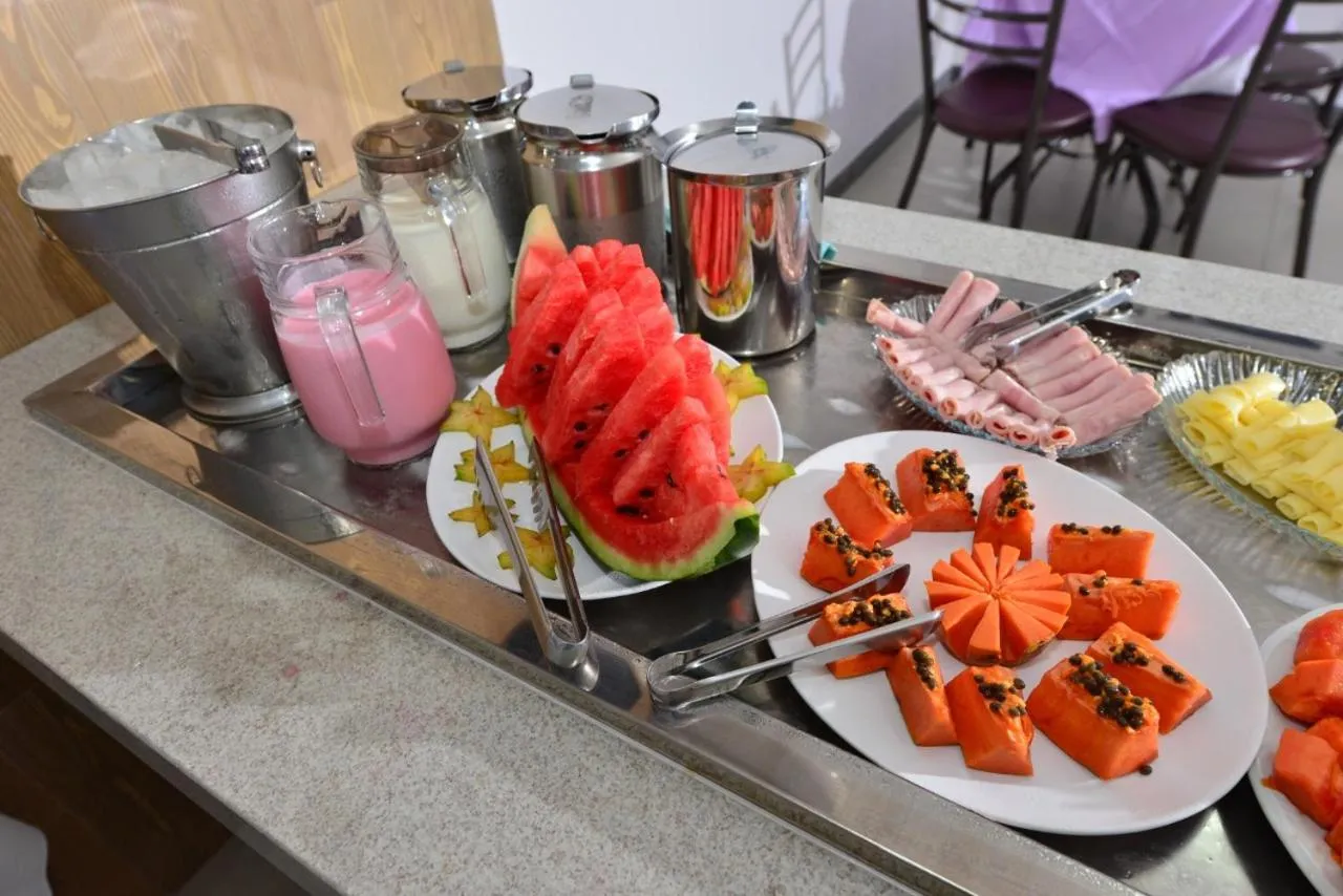 Breakfast in Vinds Economic Hotel