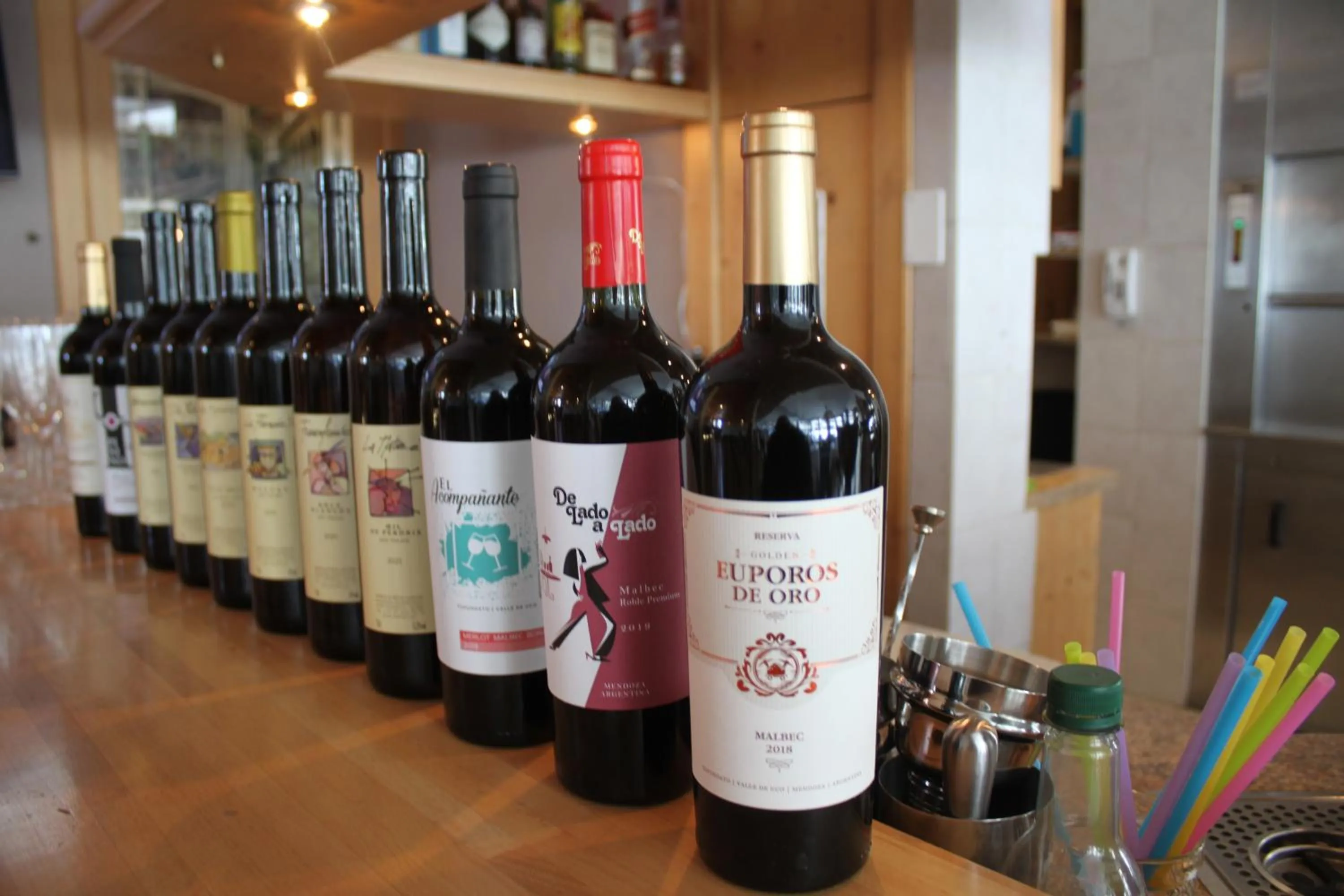 Restaurant/places to eat in Grichting Hotel & Serviced Apartments