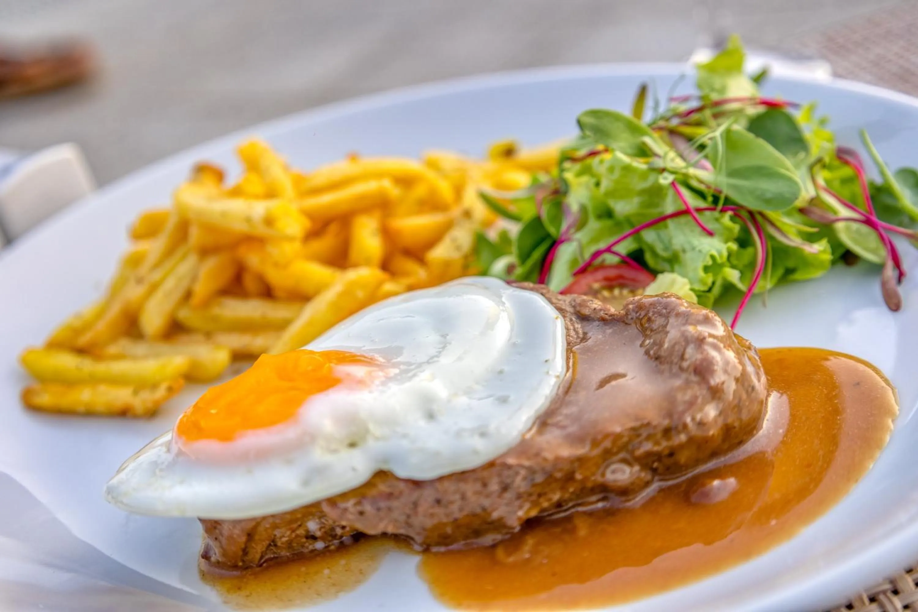 Food and drinks in InterContinental Luanda Miramar by IHG