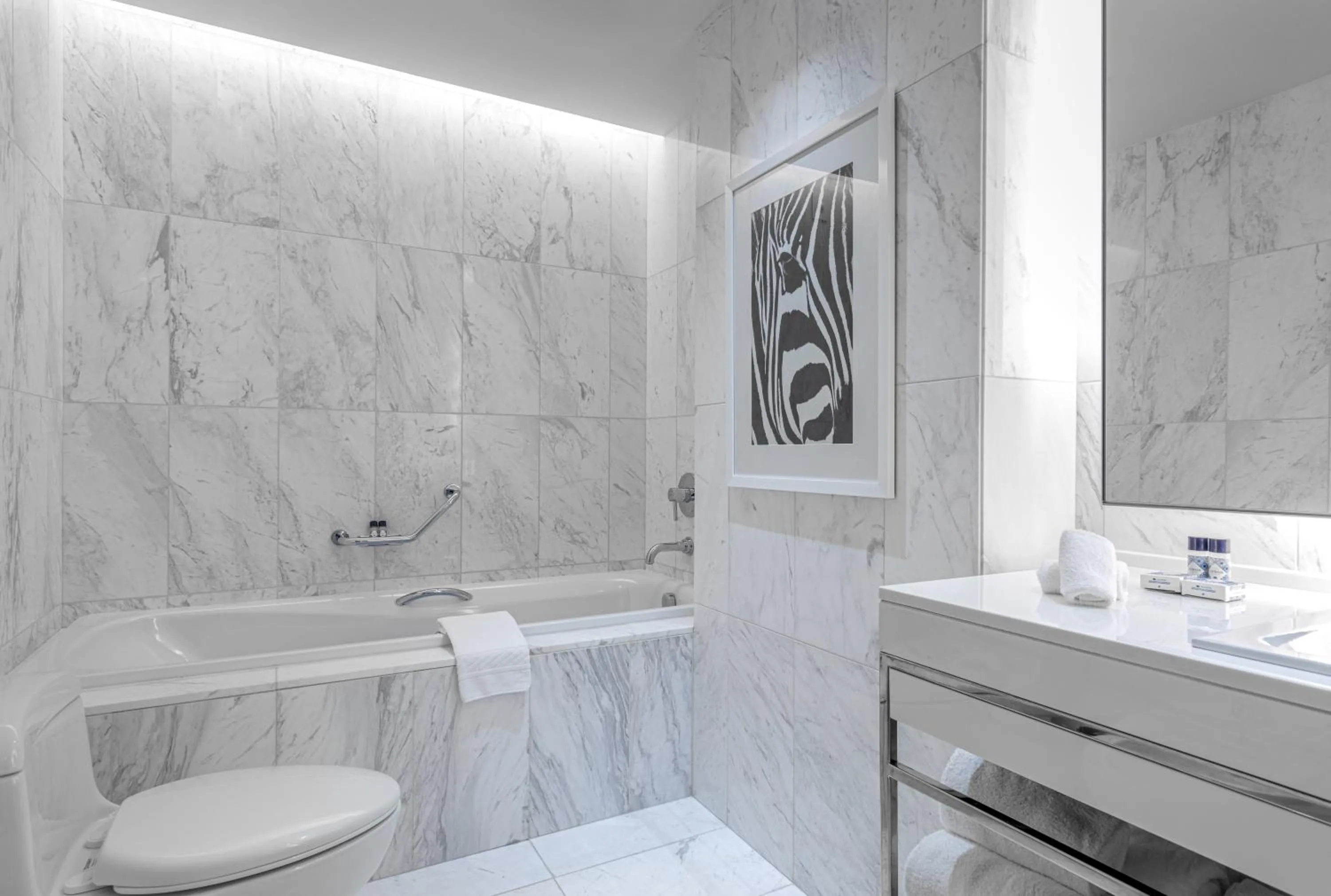 Bathroom in InterContinental Luanda Miramar by IHG