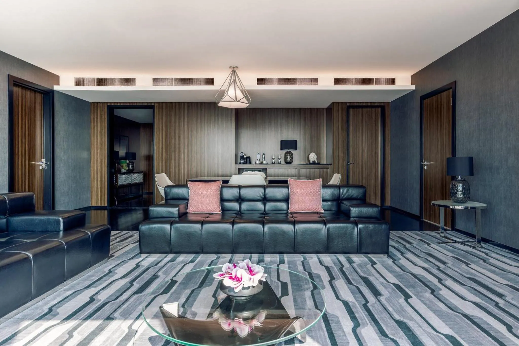 Photo of the whole room in InterContinental Luanda Miramar by IHG