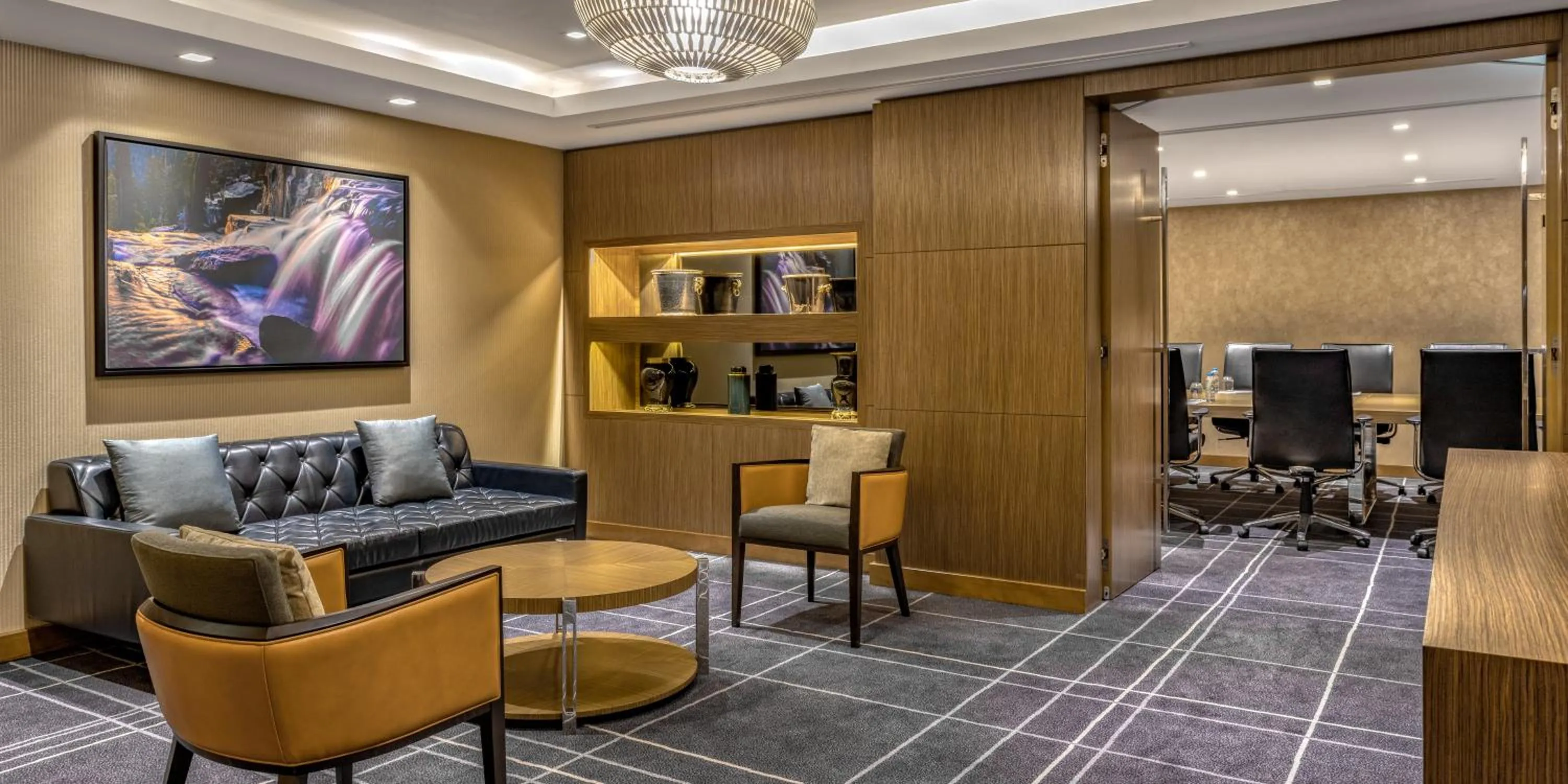 Meeting/conference room in InterContinental Luanda Miramar by IHG