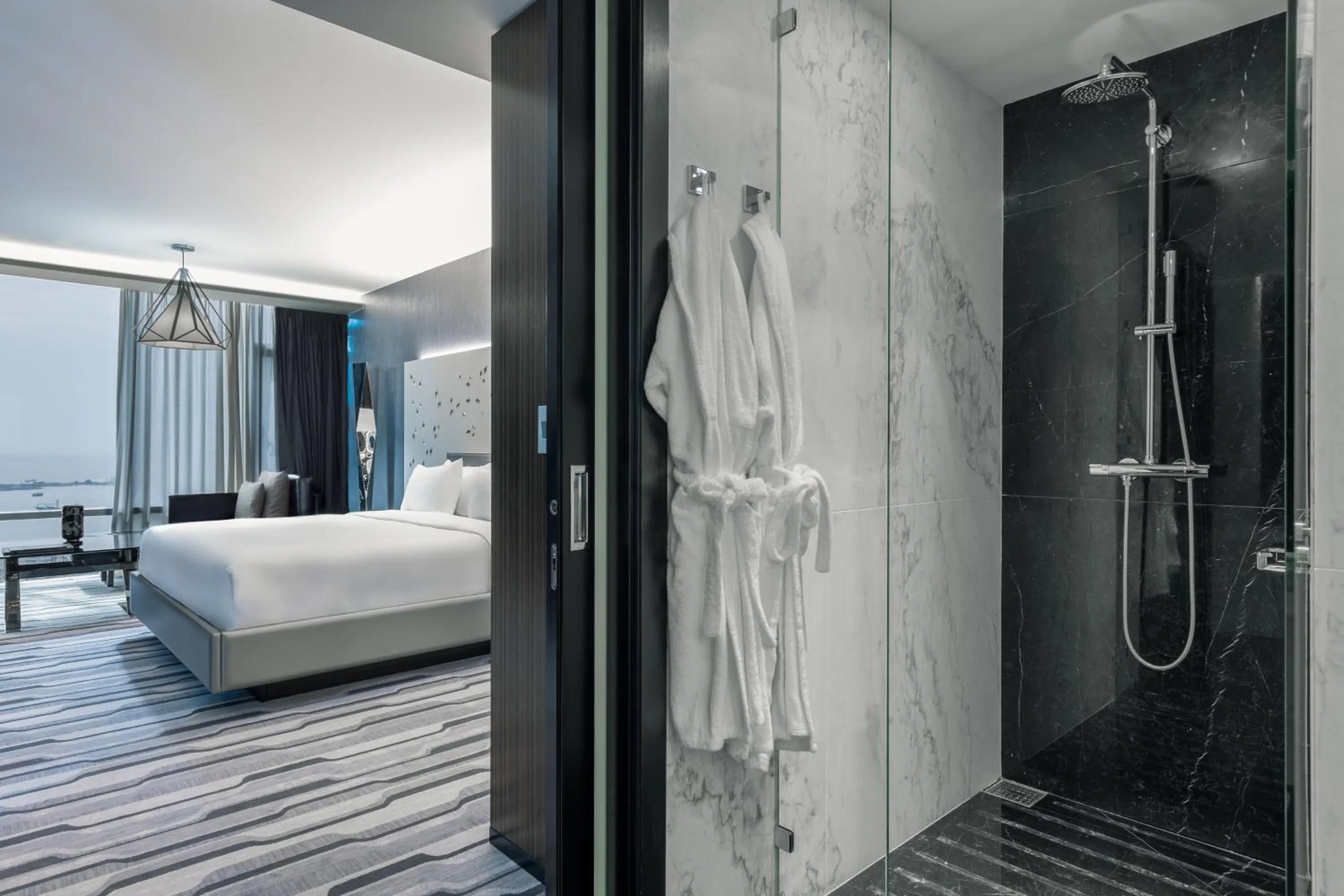 Bathroom, Bed in InterContinental Luanda Miramar by IHG