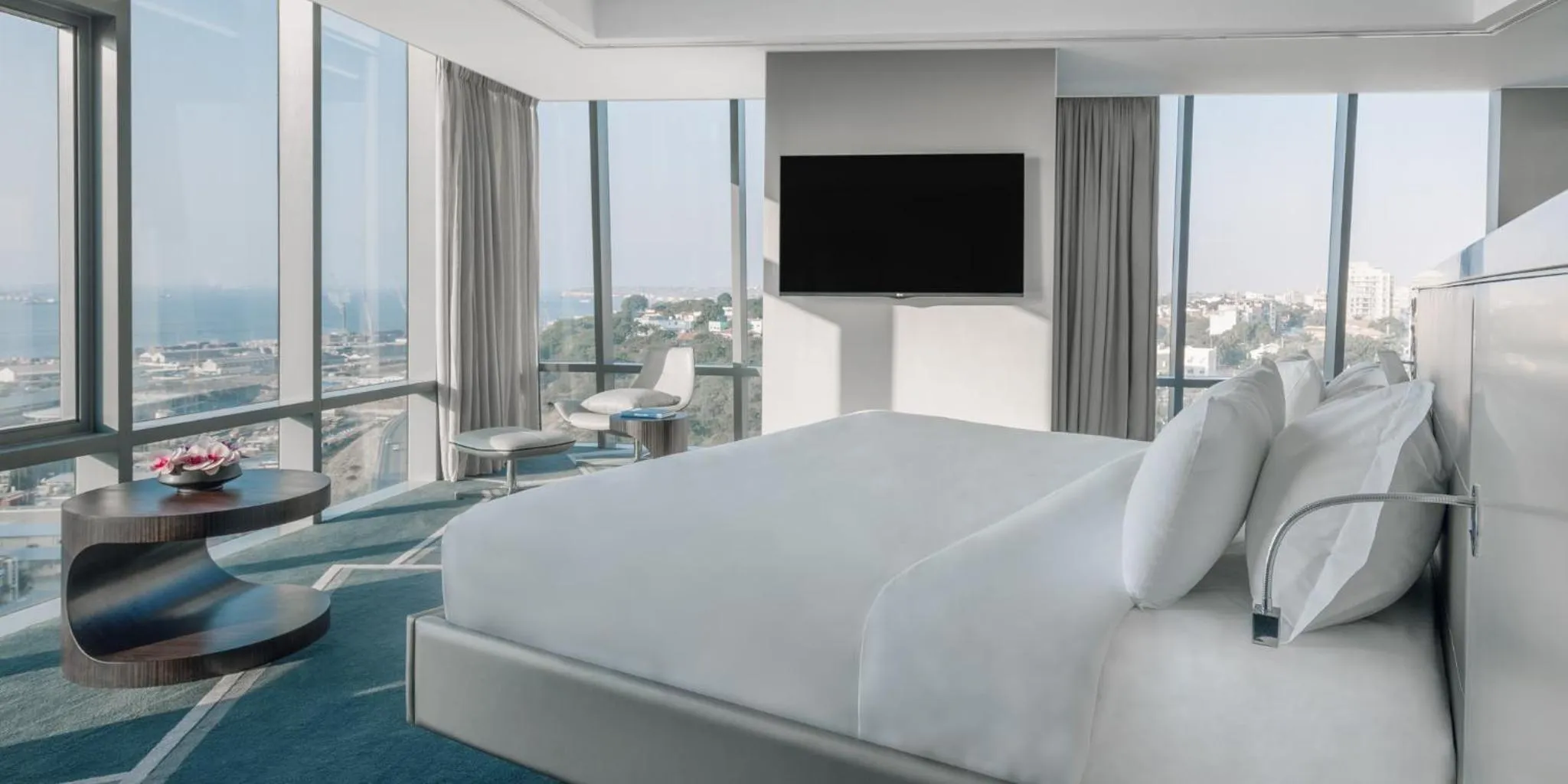 Photo of the whole room, Bed in InterContinental Luanda Miramar by IHG