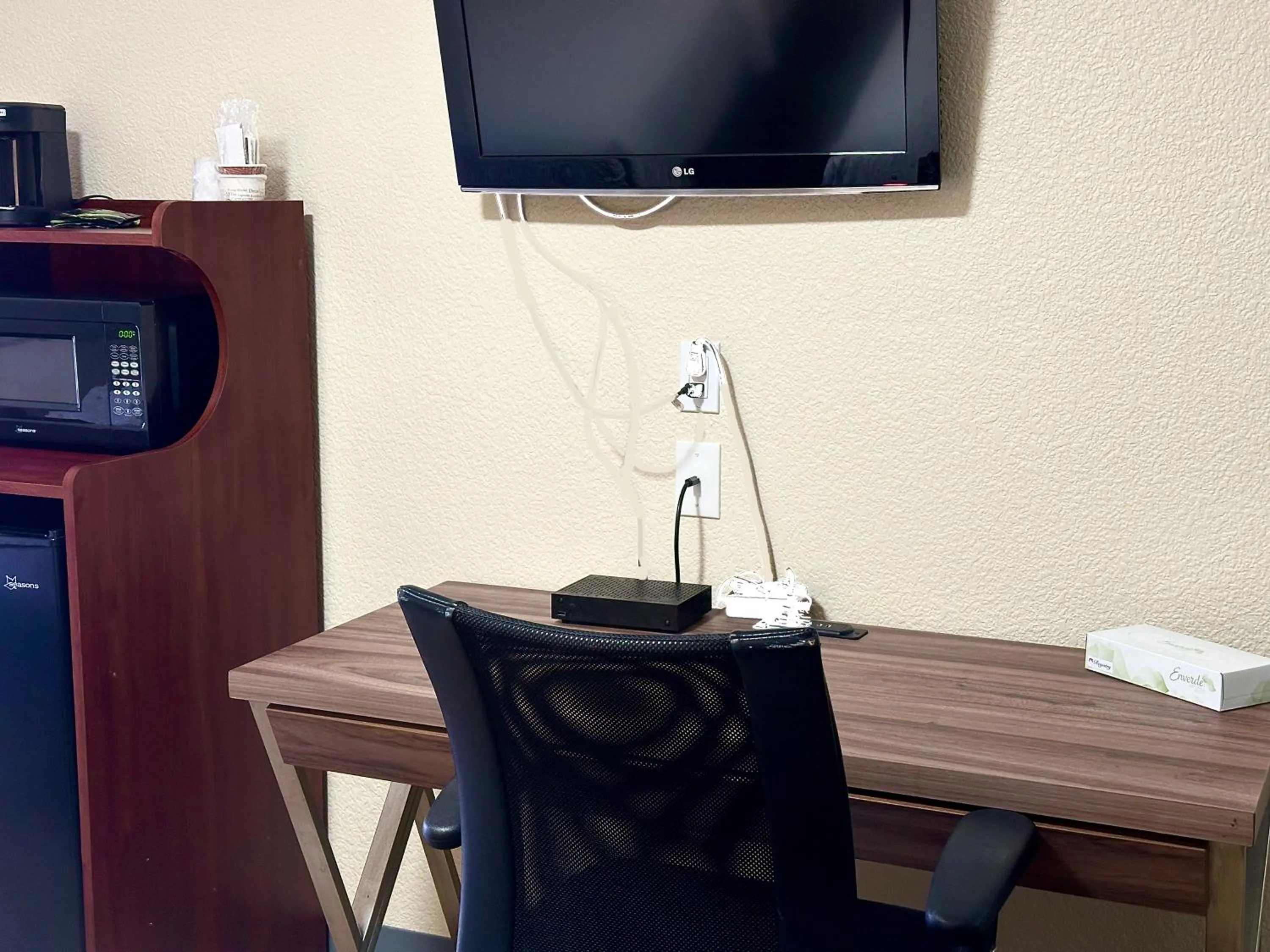 TV and multimedia in Wapiti Lodge