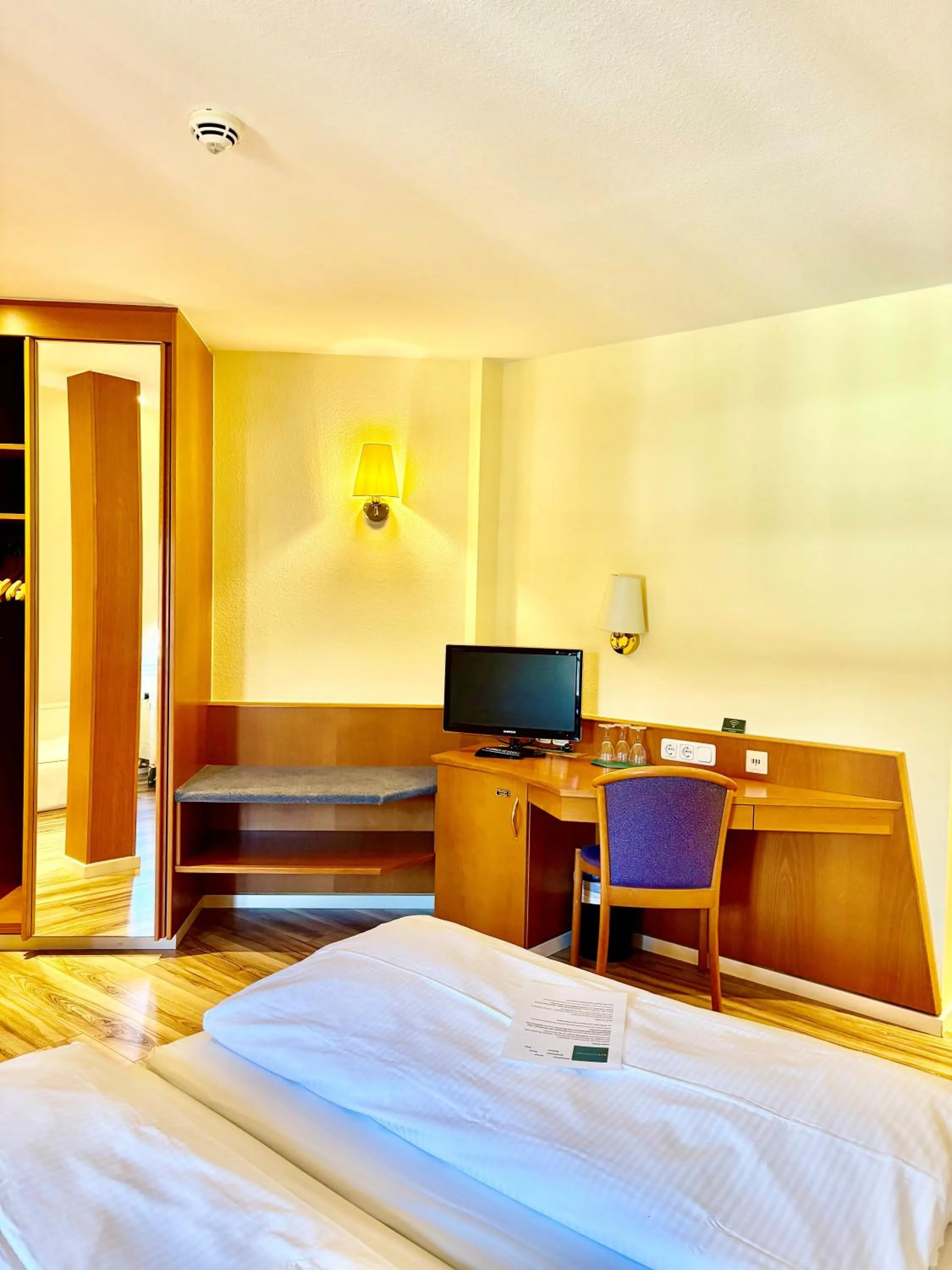 Seating area, Bed in eXo Hotel Franka Bamberg - by NeVo Hotels