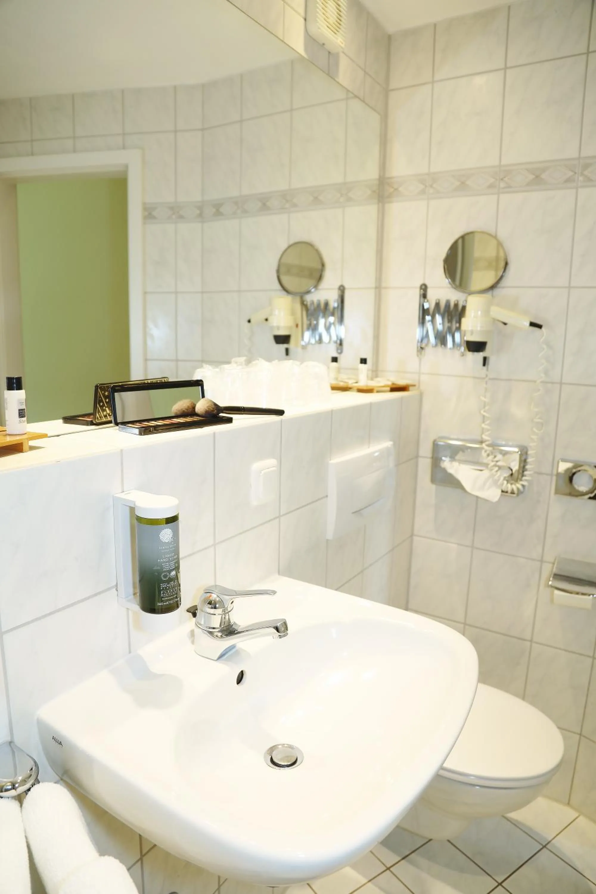 Bathroom in eXo Hotel Franka Bamberg - by NeVo Hotels