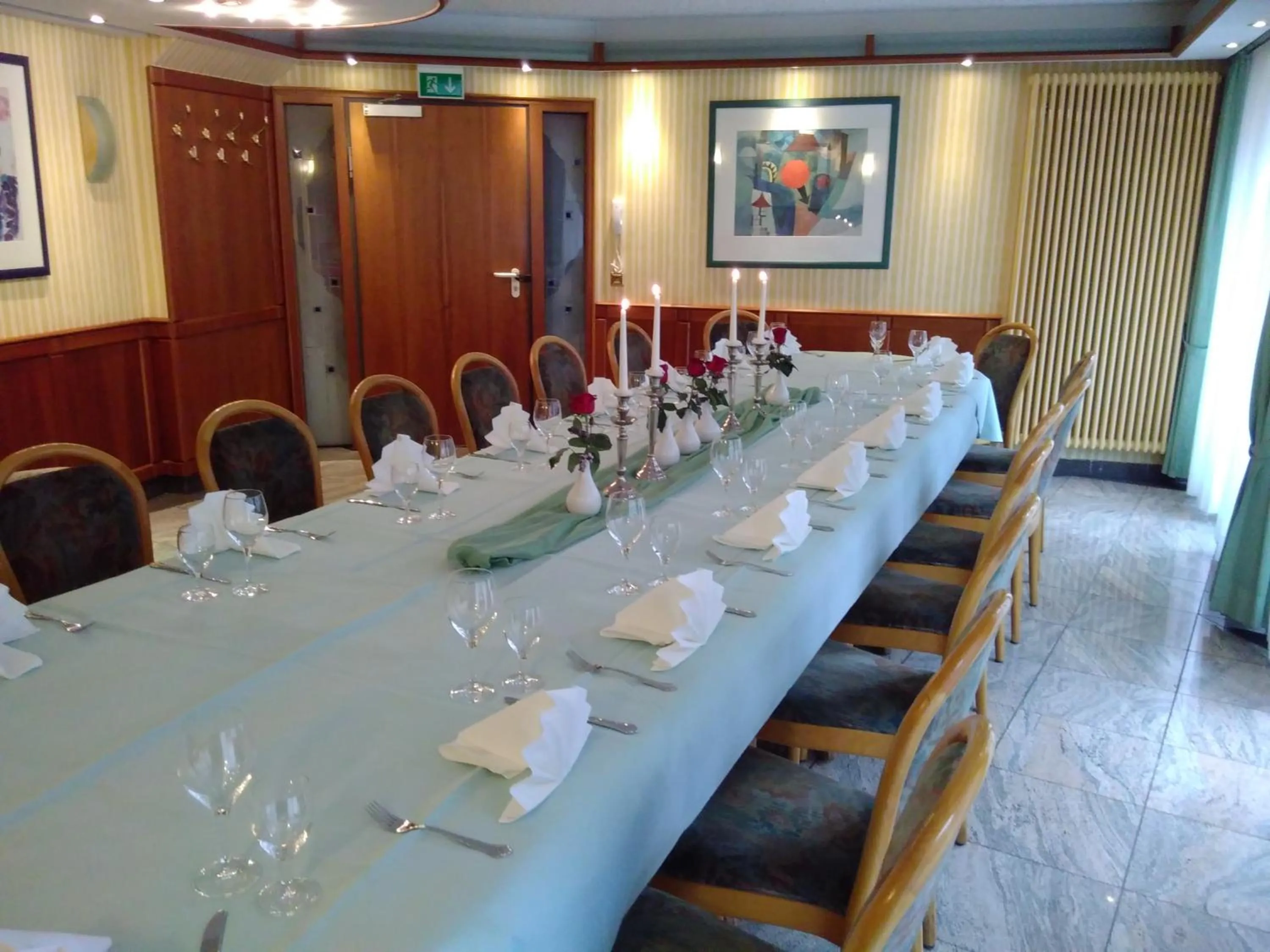 Restaurant/places to eat in Hotel Schmidt am Markt