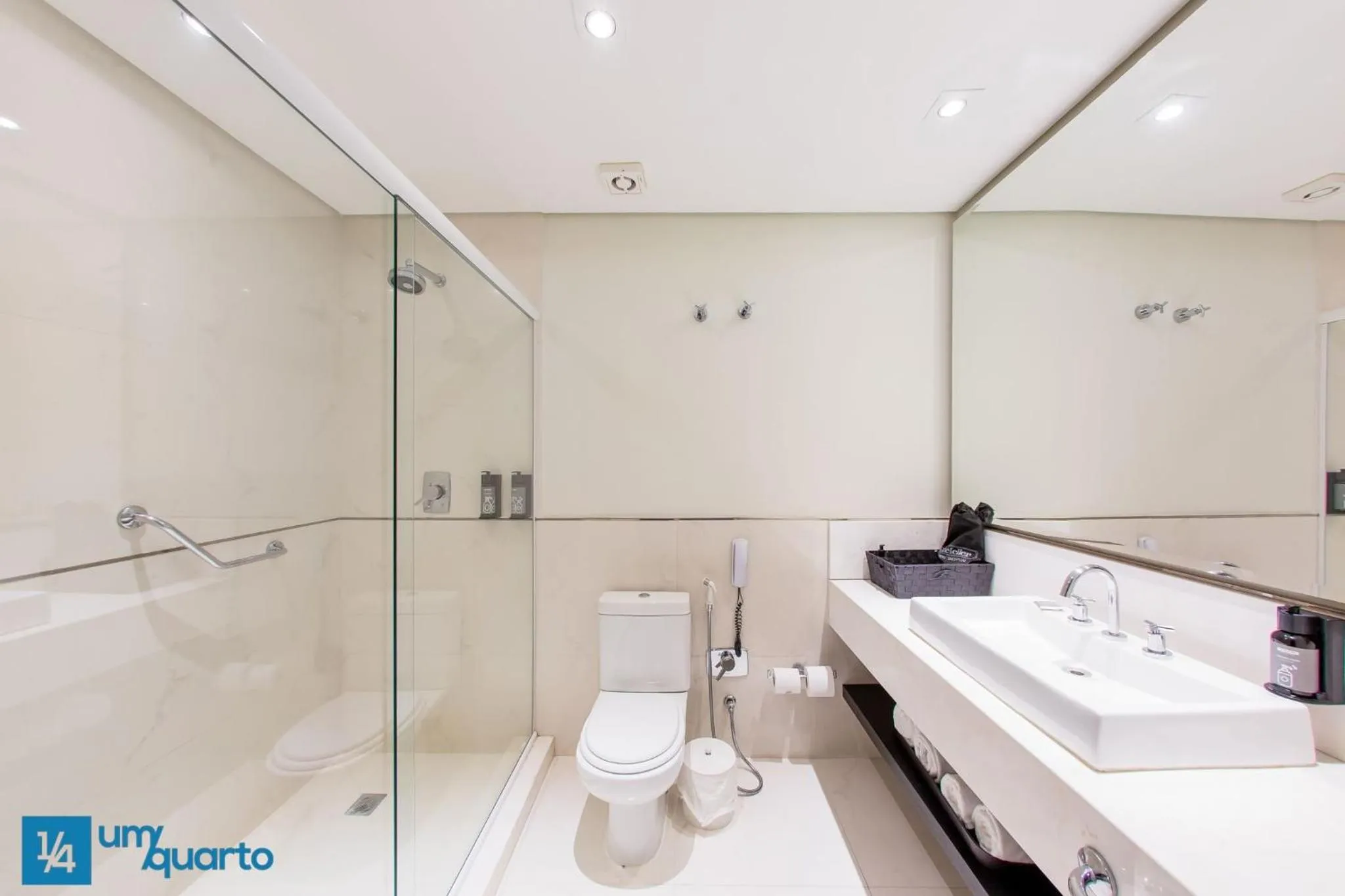 Toilet in Manhattan Floor