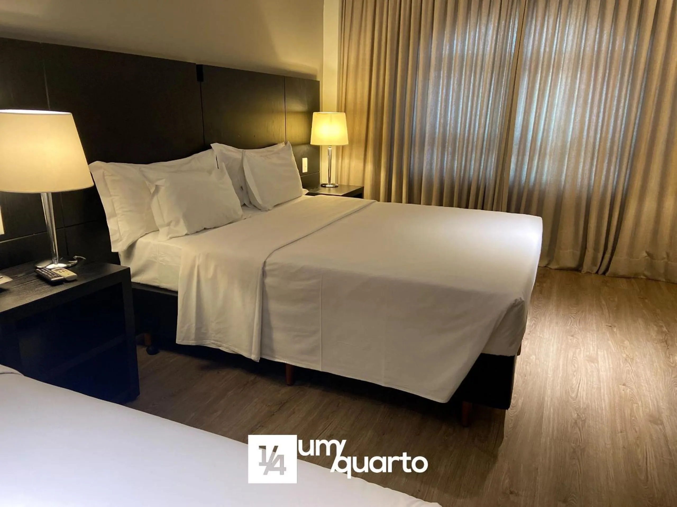 Bed in Manhattan Floor