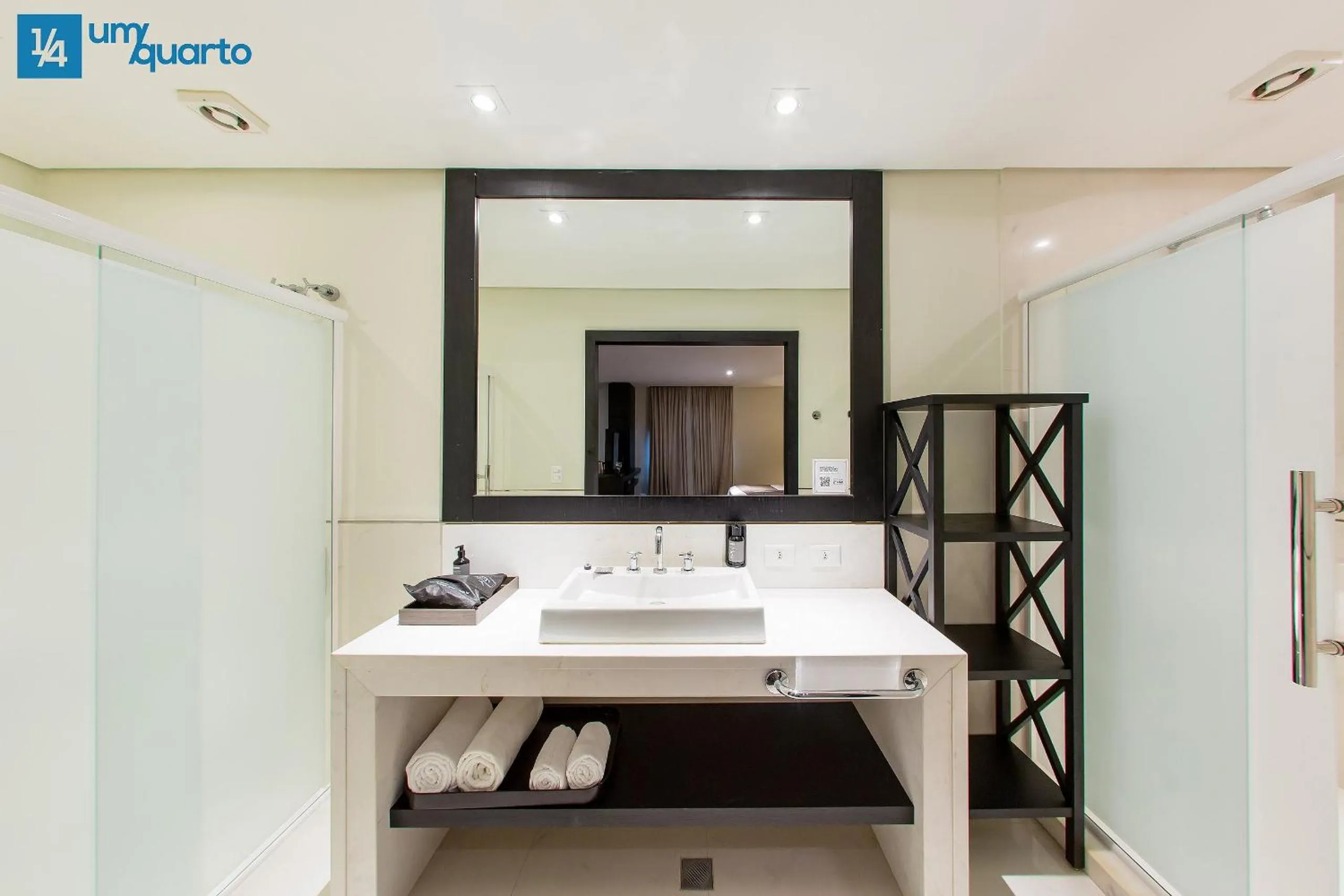 Toilet in Manhattan Floor