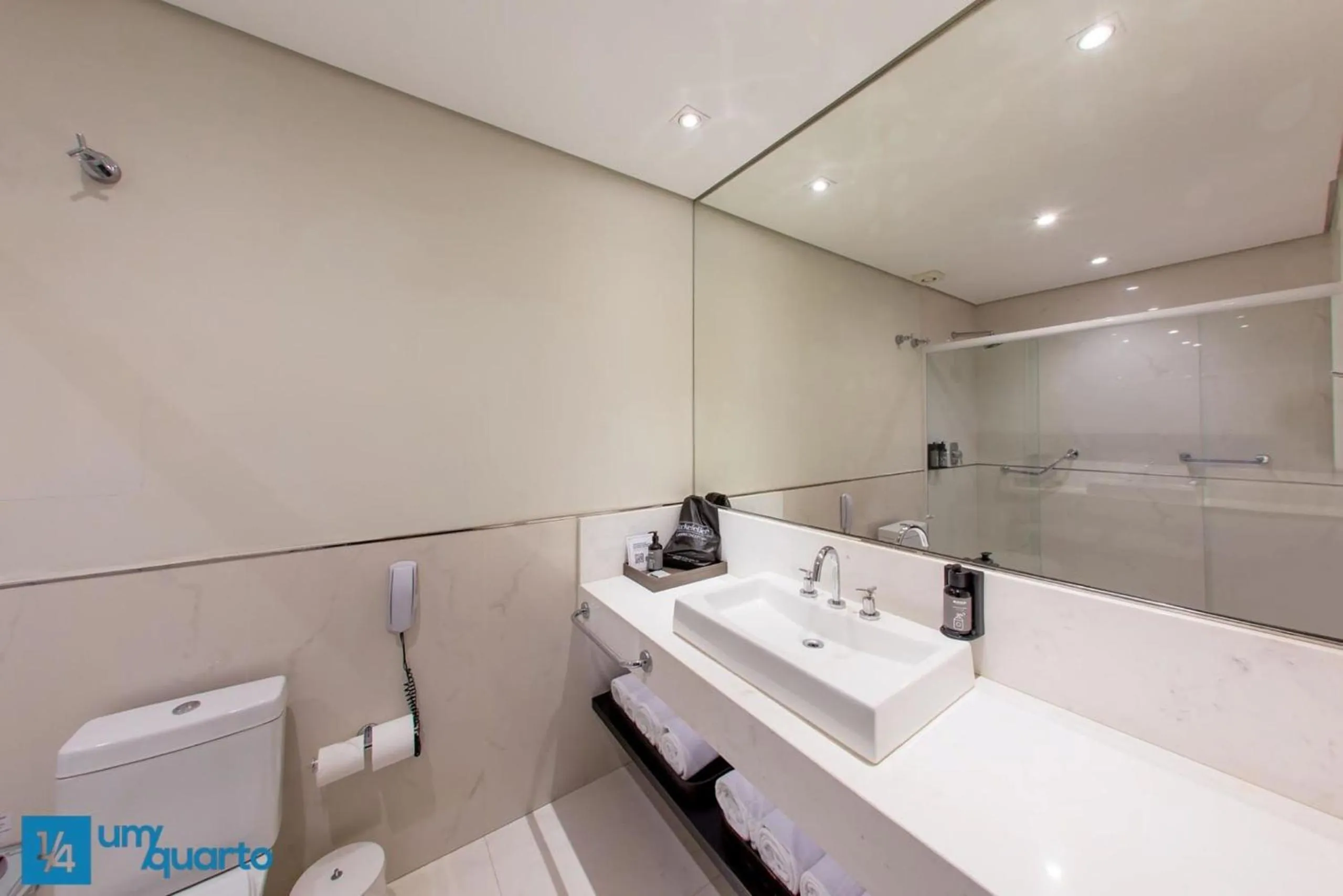 Toilet in Manhattan Floor