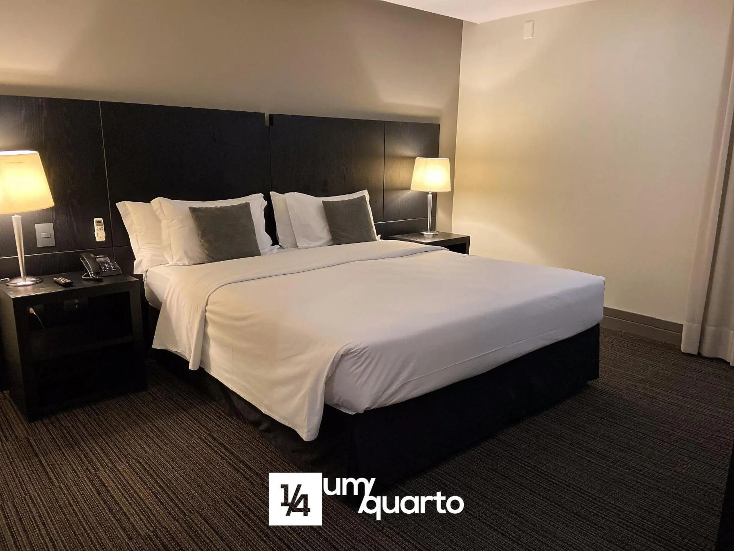 Bed in Manhattan Floor