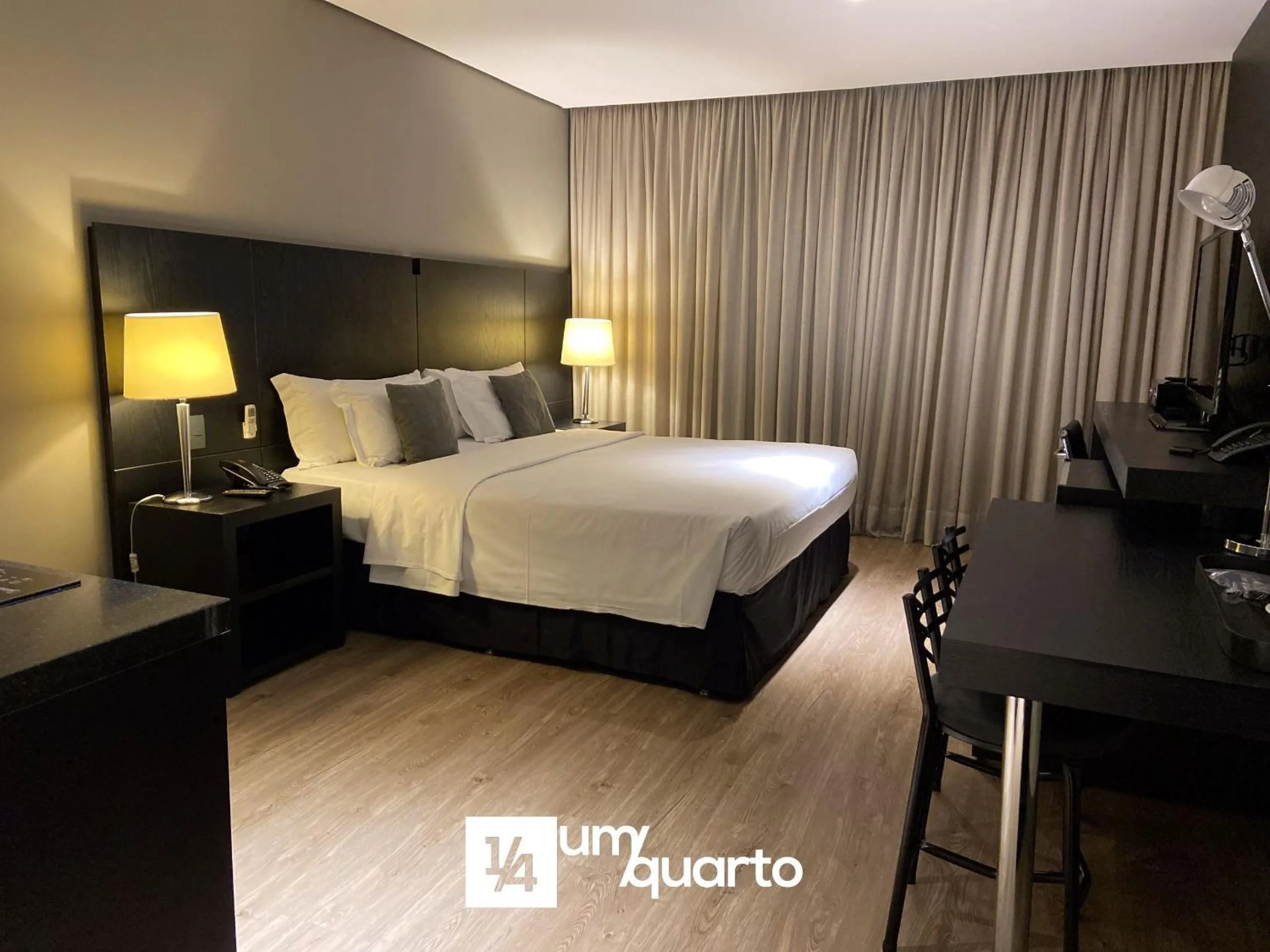 Bed in Manhattan Floor