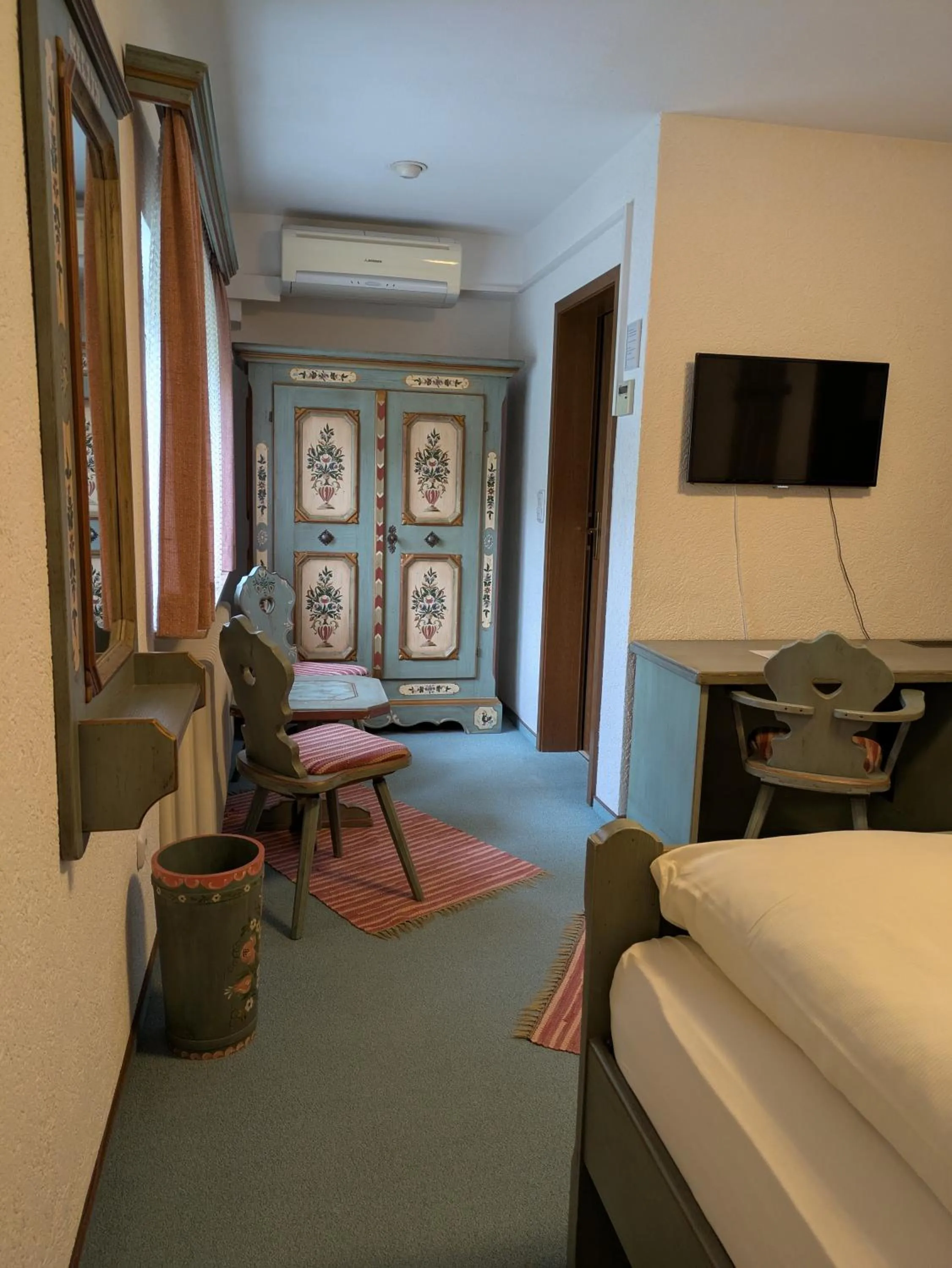 Photo of the whole room, Bed in Hotel Odenwaldblick