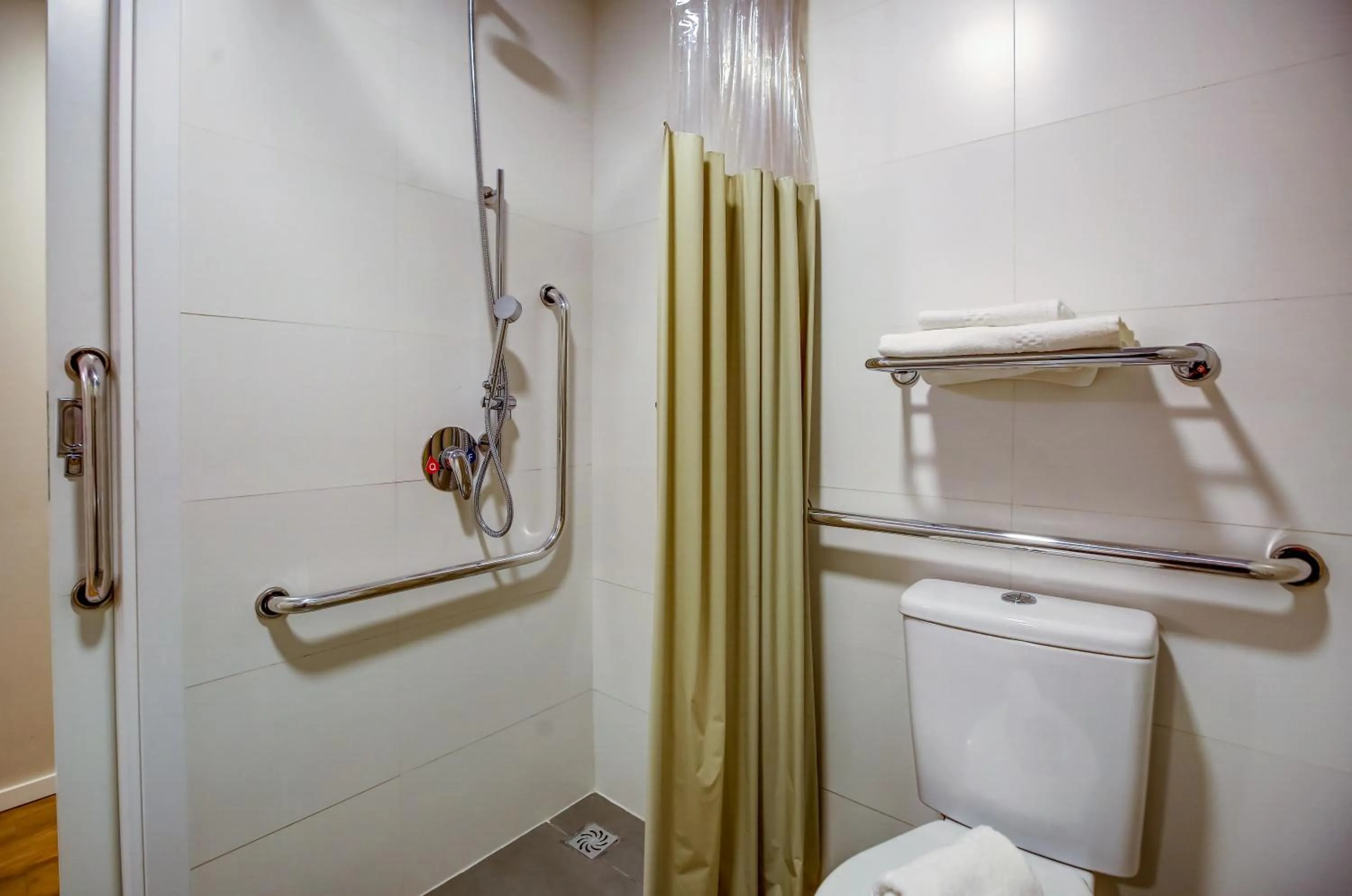 Bathroom in Transamerica Fit Sorriso