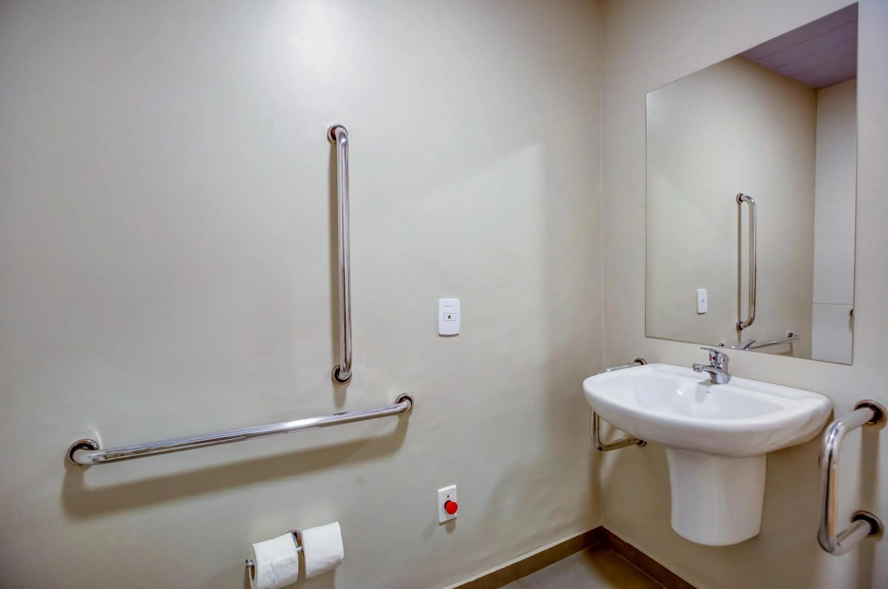 Bathroom in Transamerica Fit Sorriso