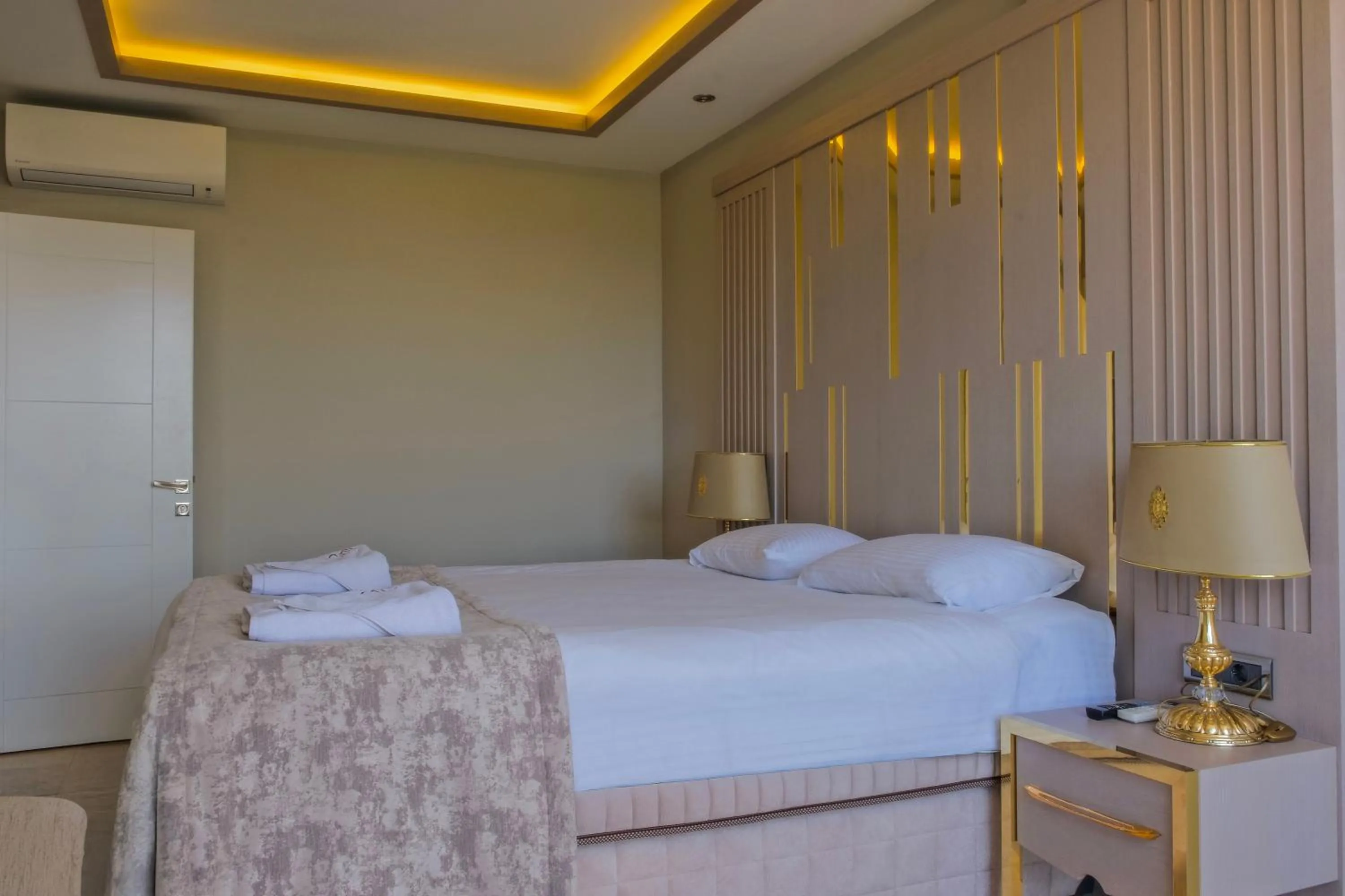 Bed in Roas Hotel Bodrum - City Center