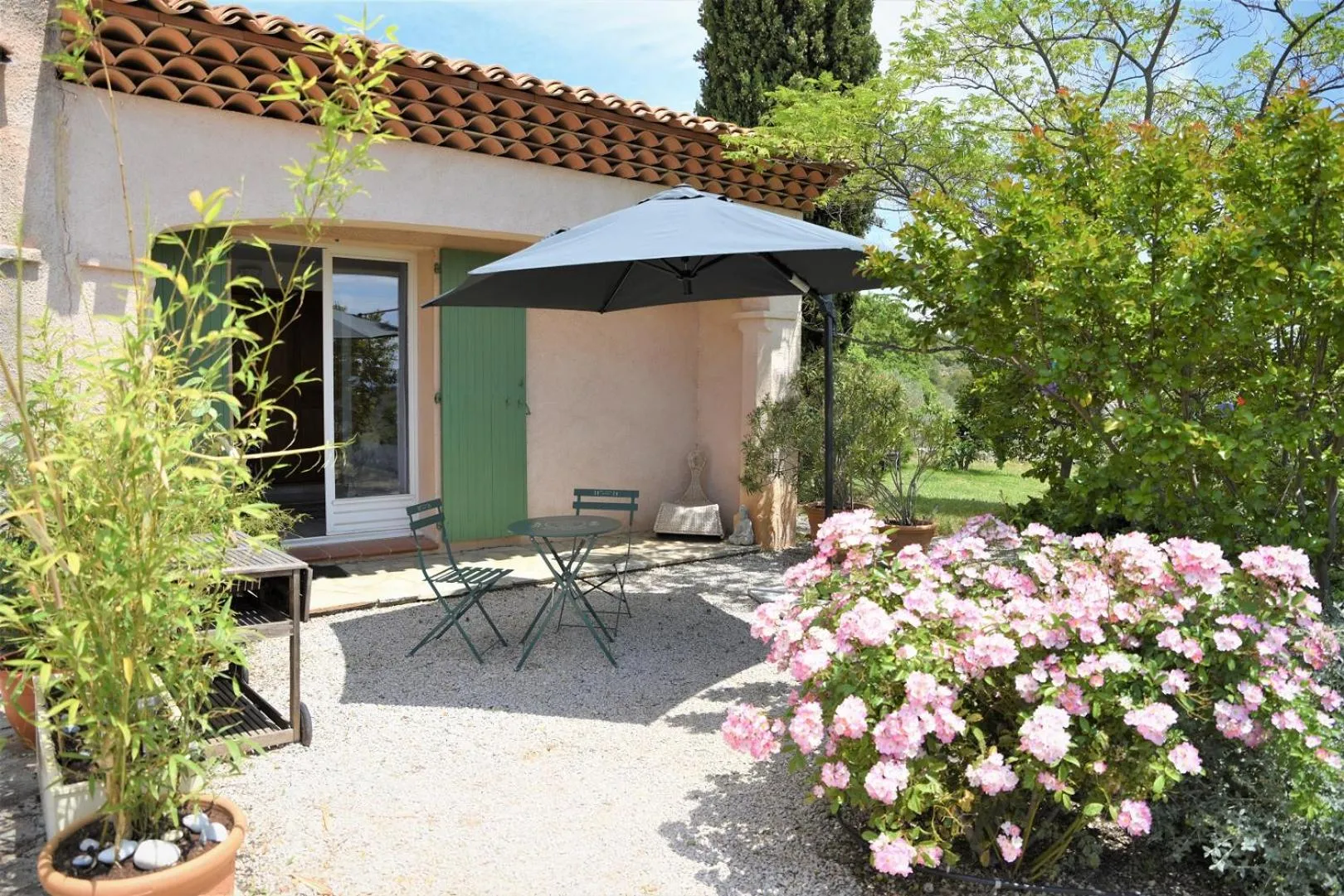 Patio in PantaiaHomes - My Little Garden - Piscine - Vue panoramique