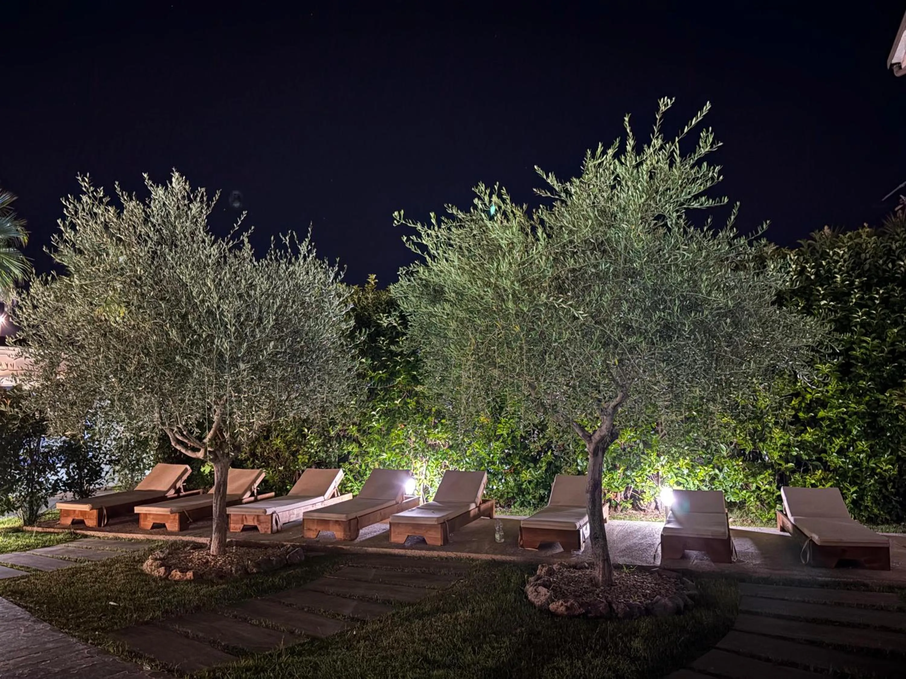 Garden view in B&B Resort El Bisagrà