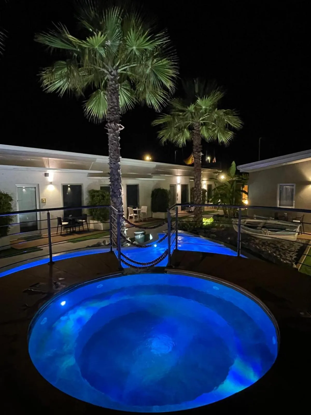 Hot Tub in B&B Resort El Bisagrà