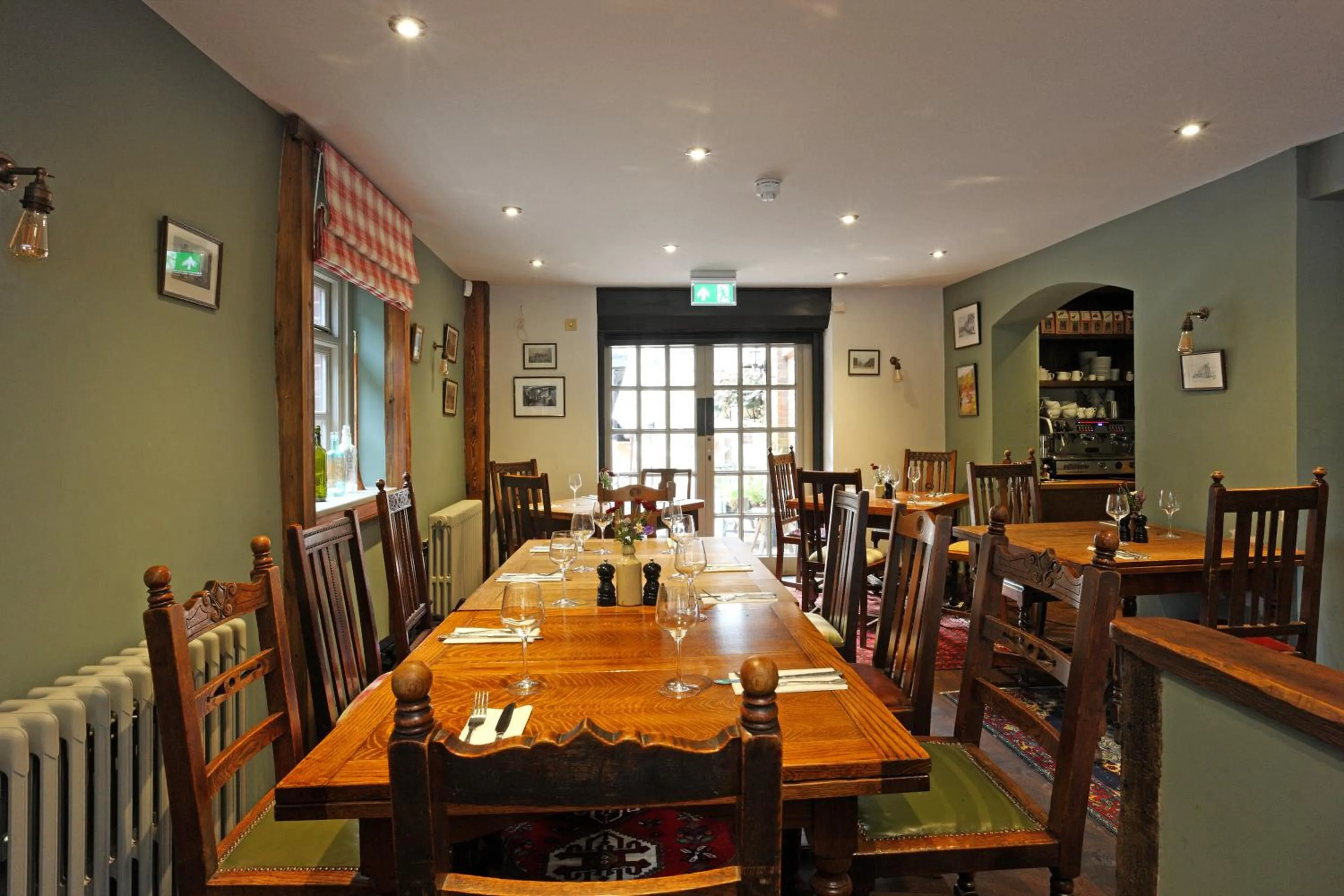 Restaurant/places to eat in The Plough Inn