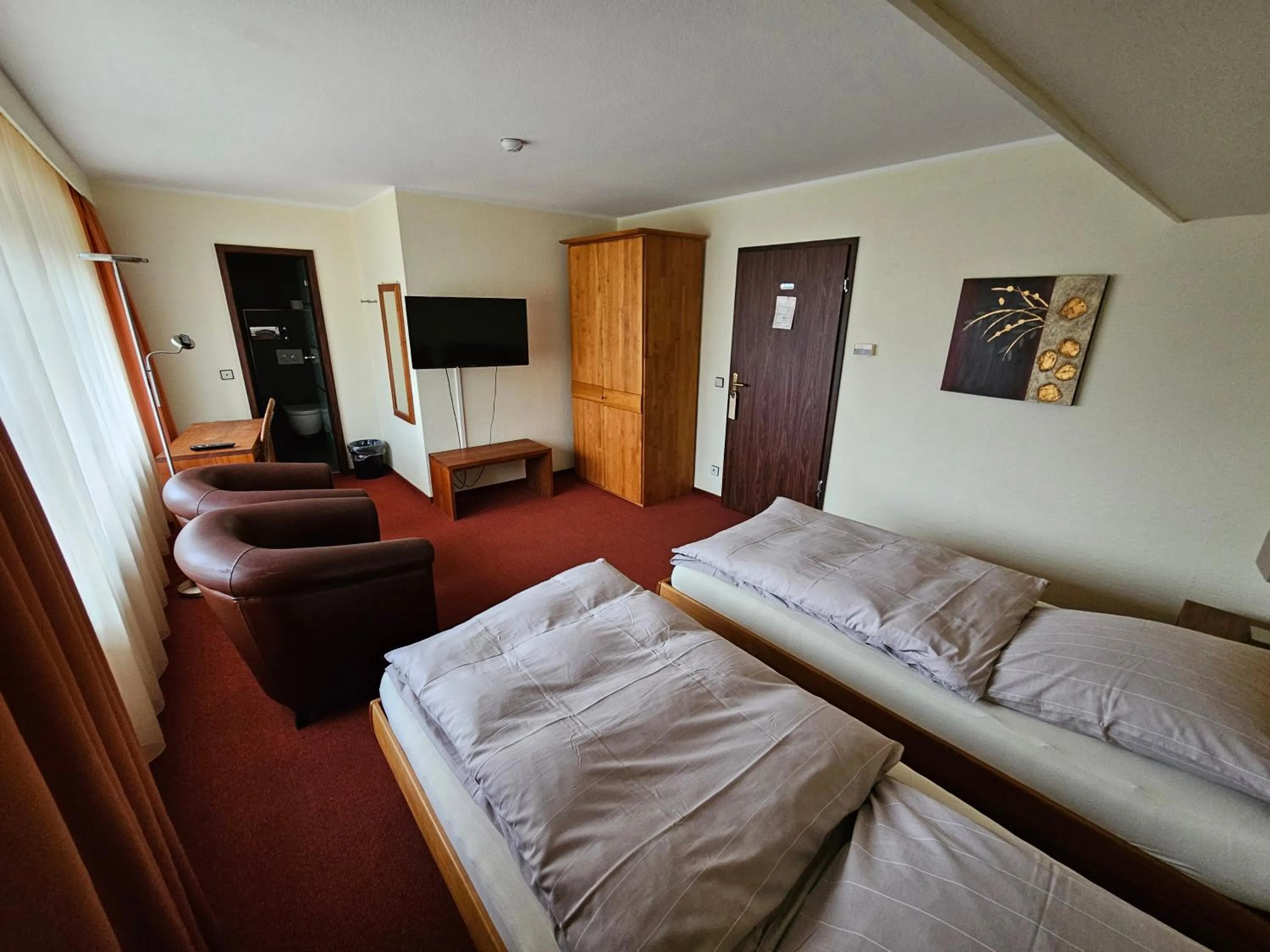 Photo of the whole room, Bed in Hotel Donnersberg