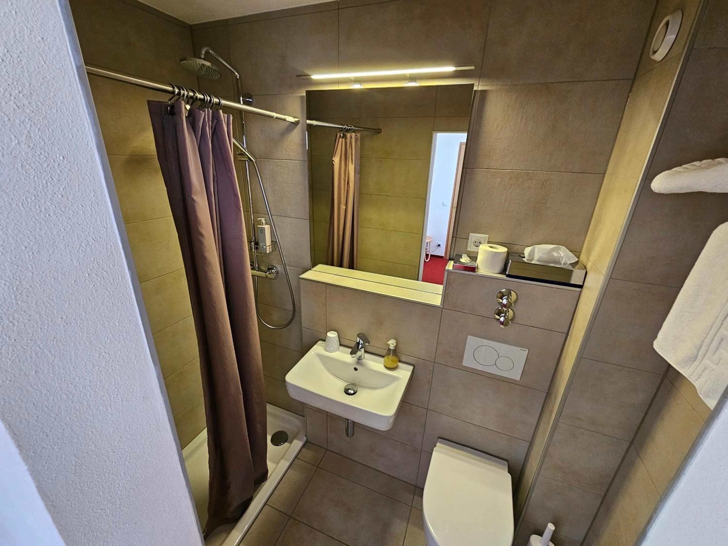 Bathroom in Hotel Donnersberg