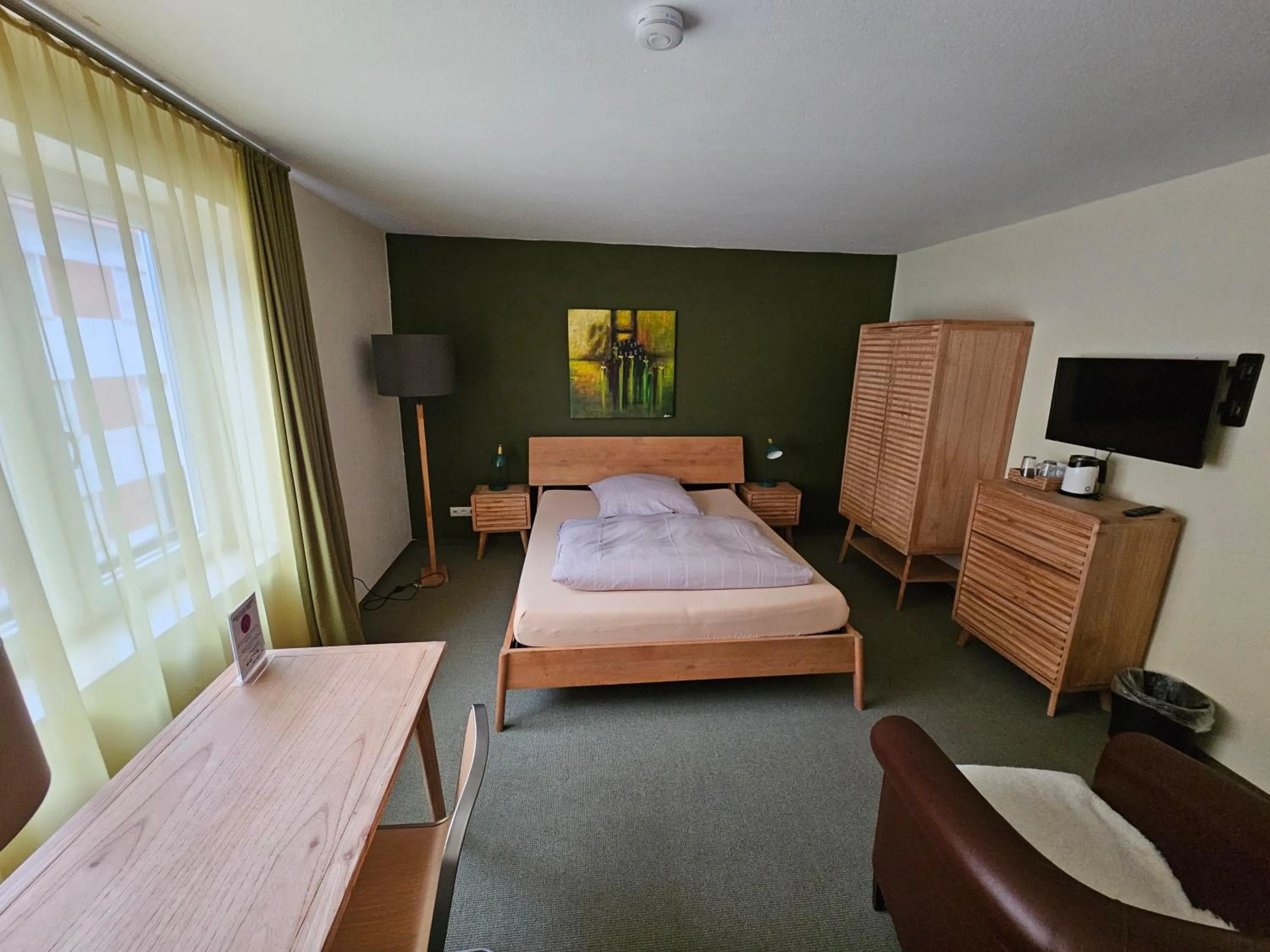 Photo of the whole room, Bed in Hotel Donnersberg