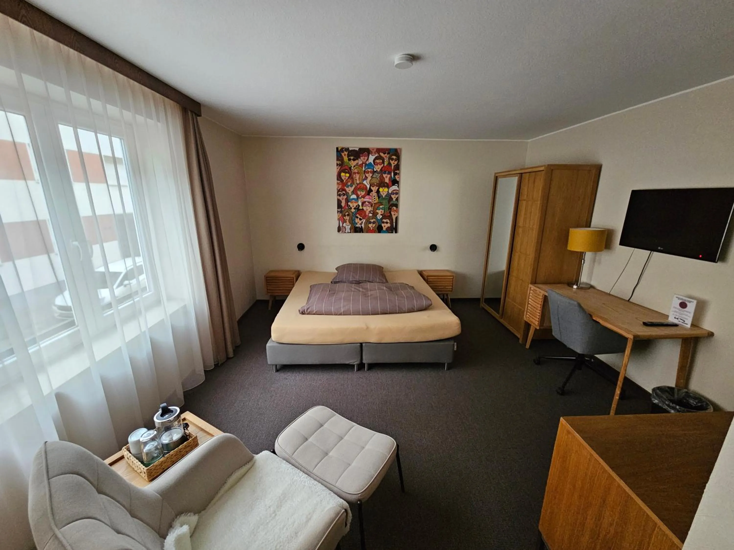 Photo of the whole room, Bed in Hotel Donnersberg