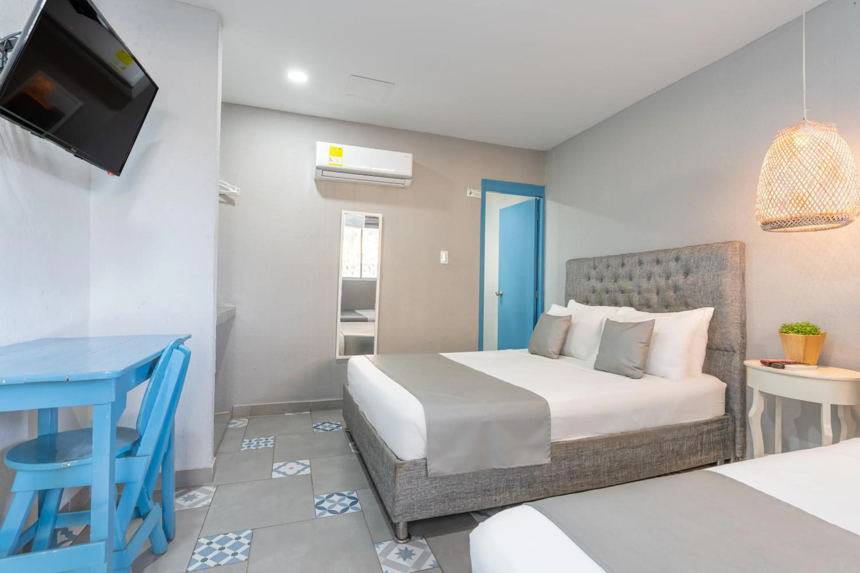 Bed in Hotel Adaz Mediterráneo