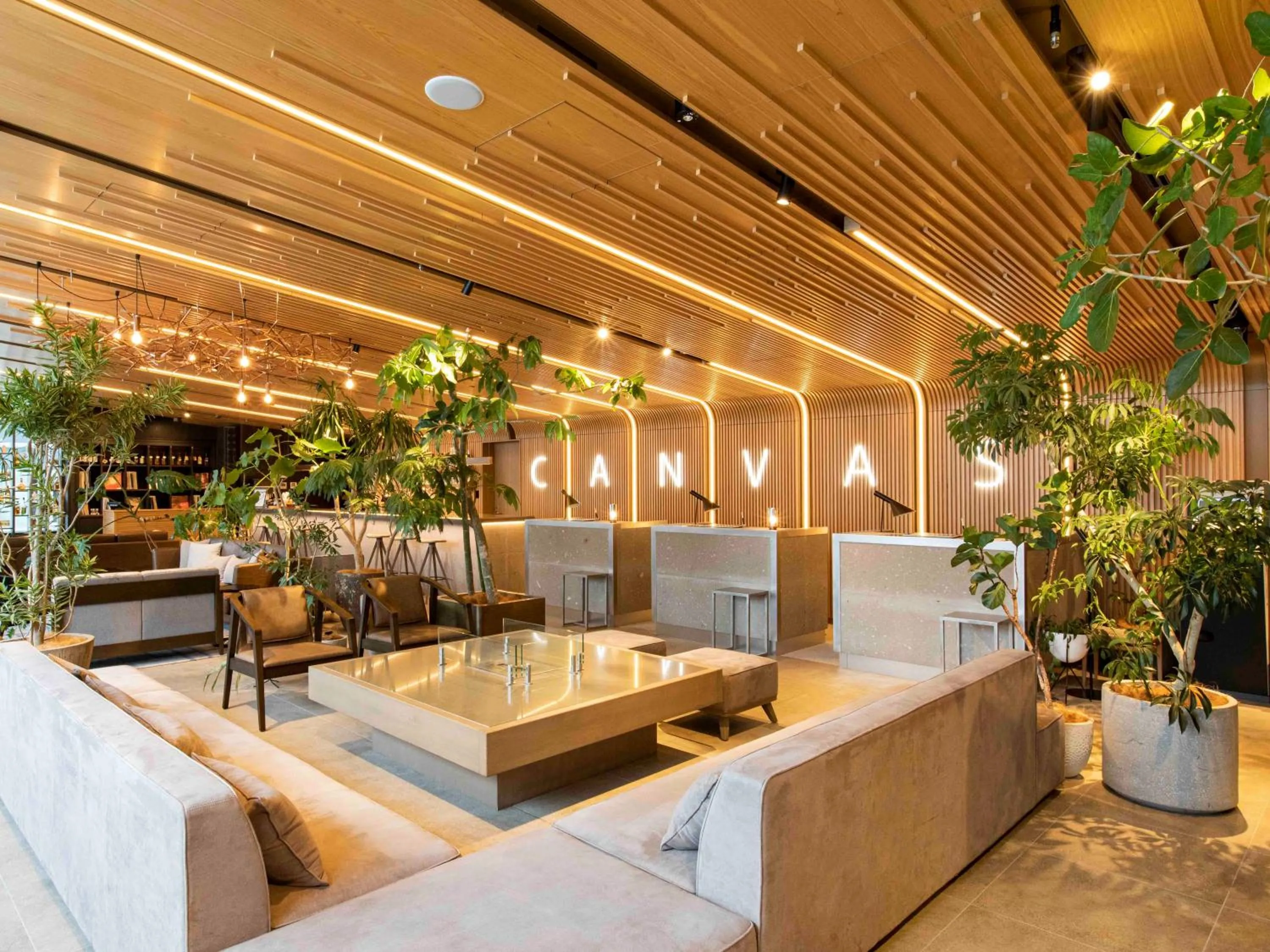 Lounge or bar in The Royal Park Canvas - Sapporo Odori Park