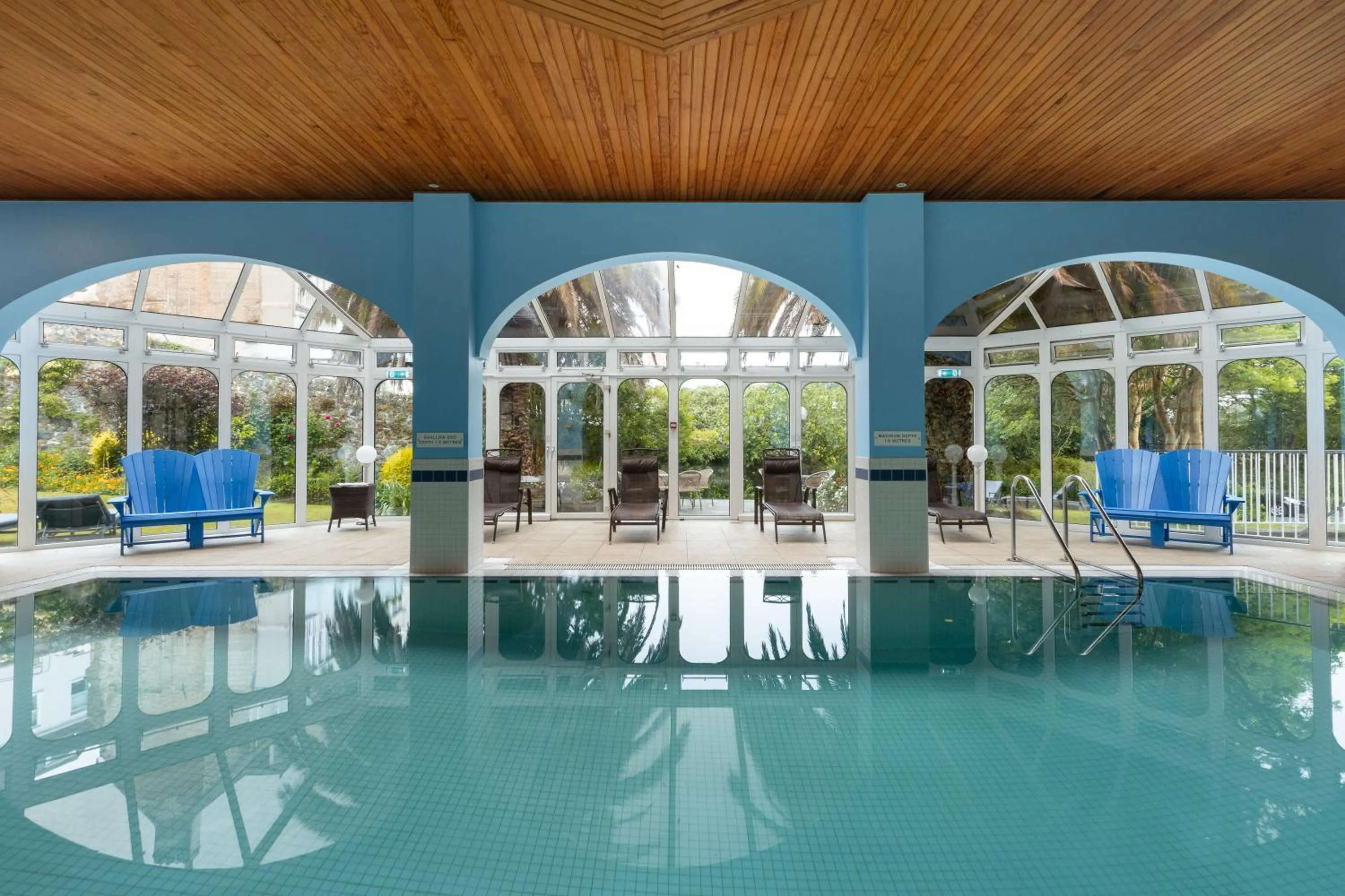 Swimming pool in Best Western Hotel de Havelet