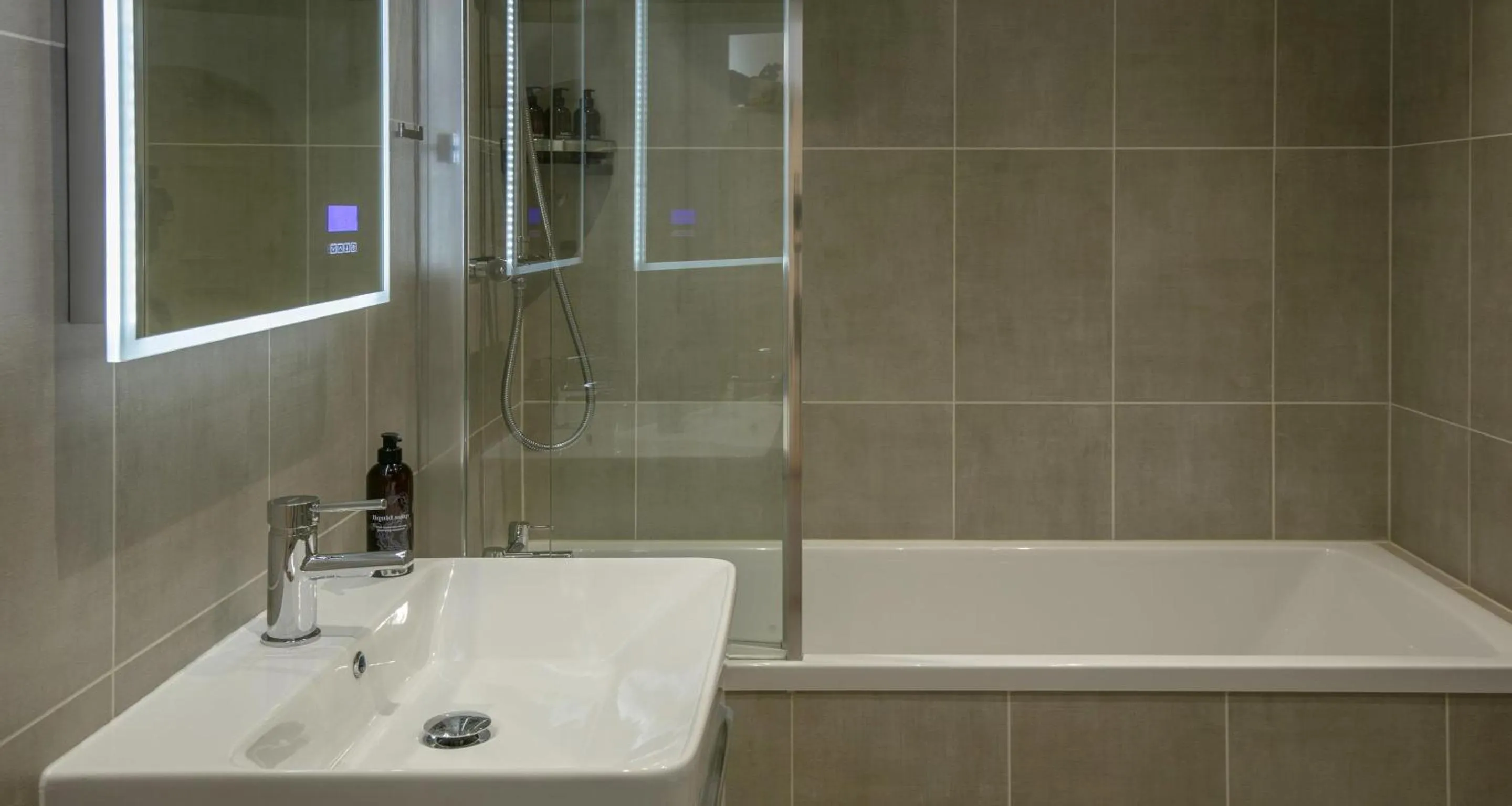 Bedroom in Best Western Hotel de Havelet