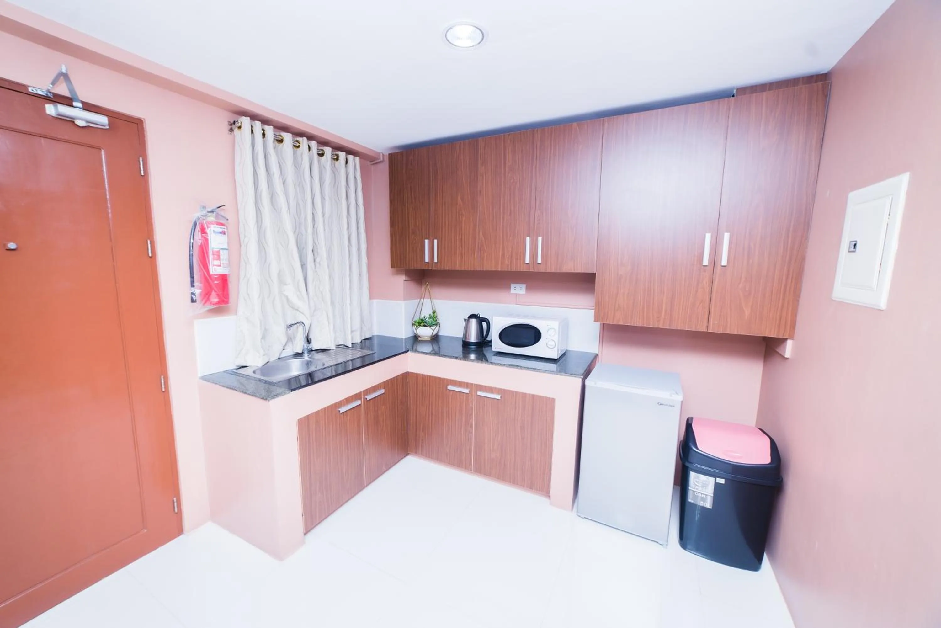 Kitchen or kitchenette in JSB Suites