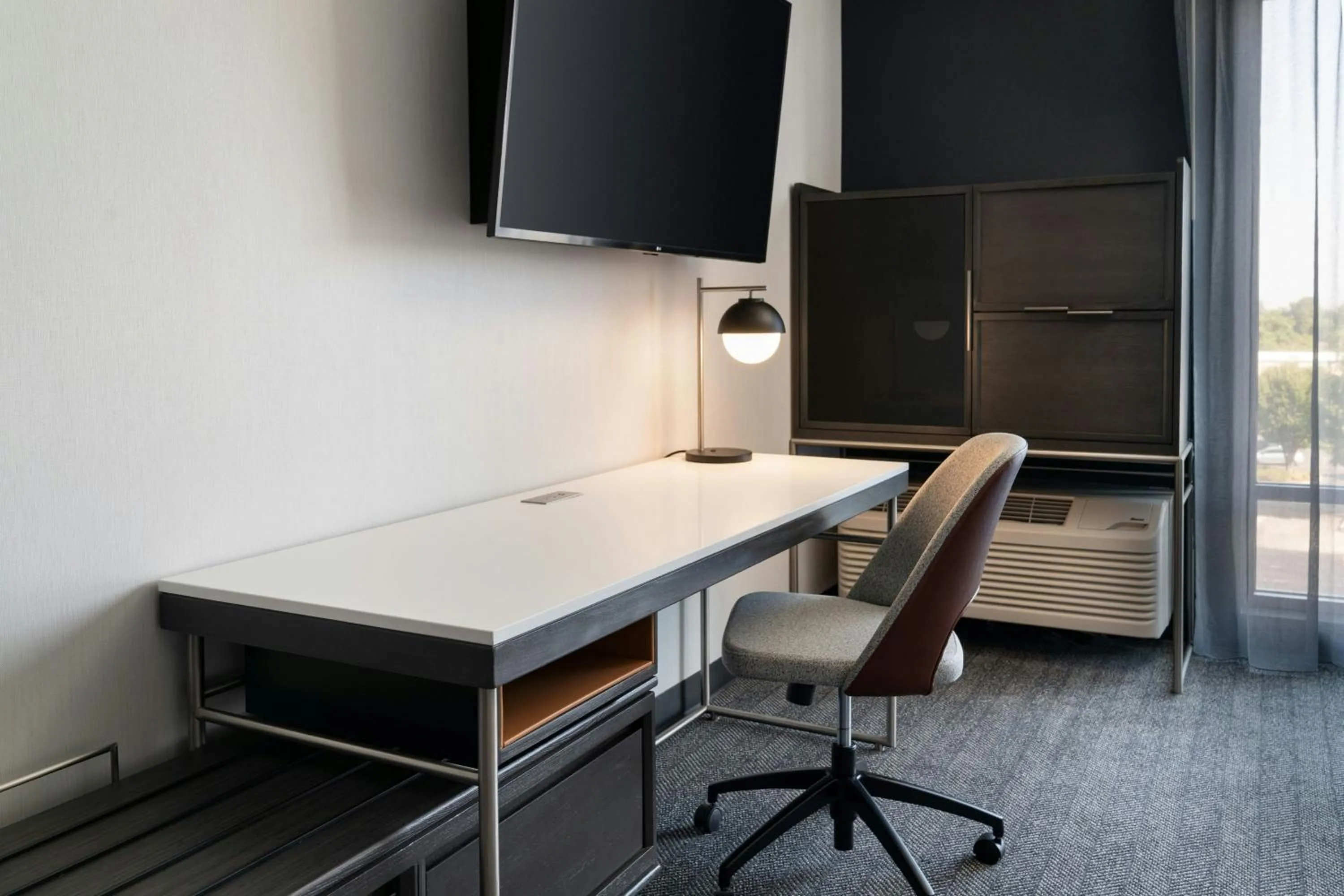 Photo of the whole room in Courtyard by Marriott Fresno Clovis